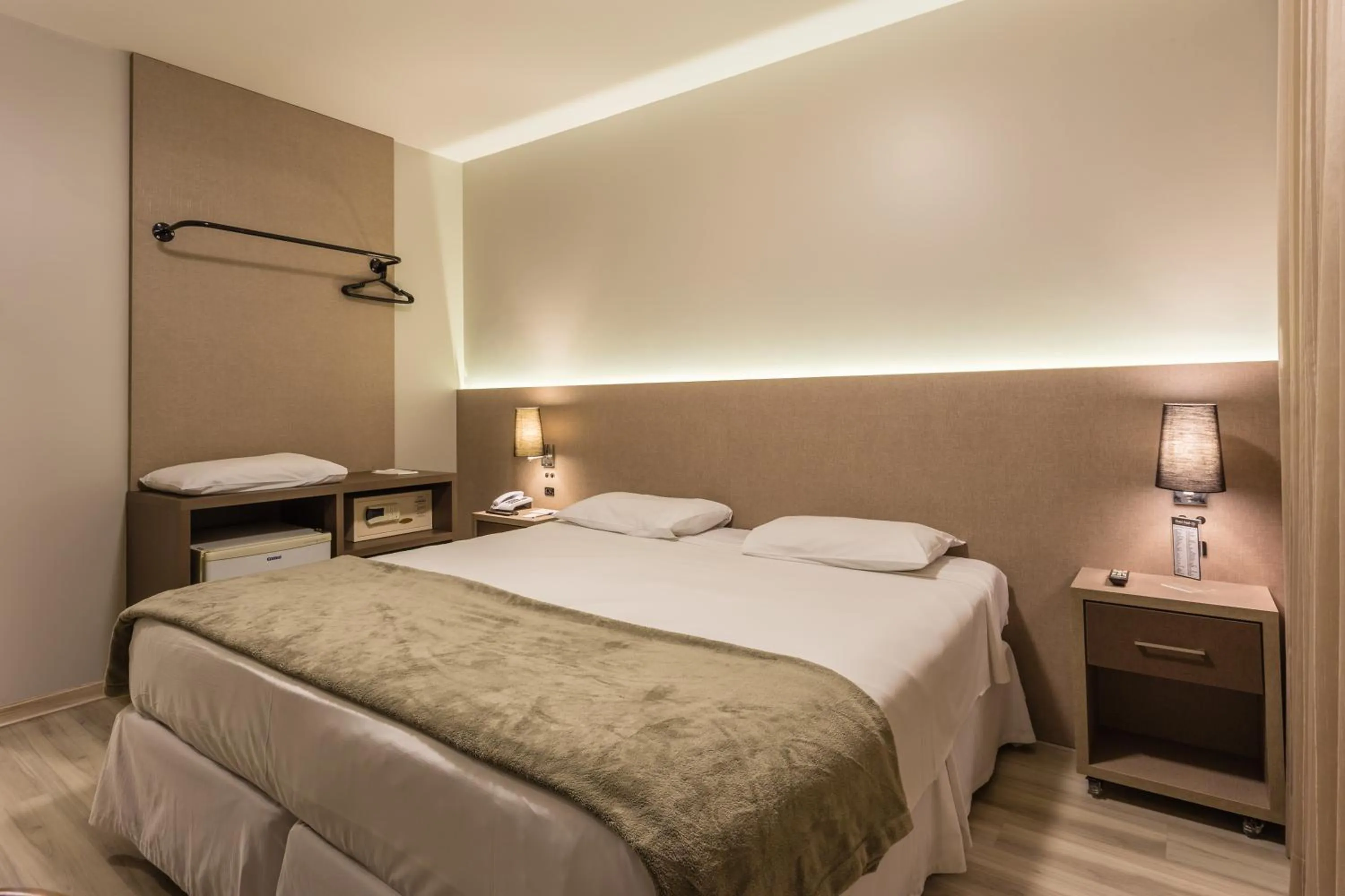 View (from property/room), Bed in Hotel Farol da Ilha