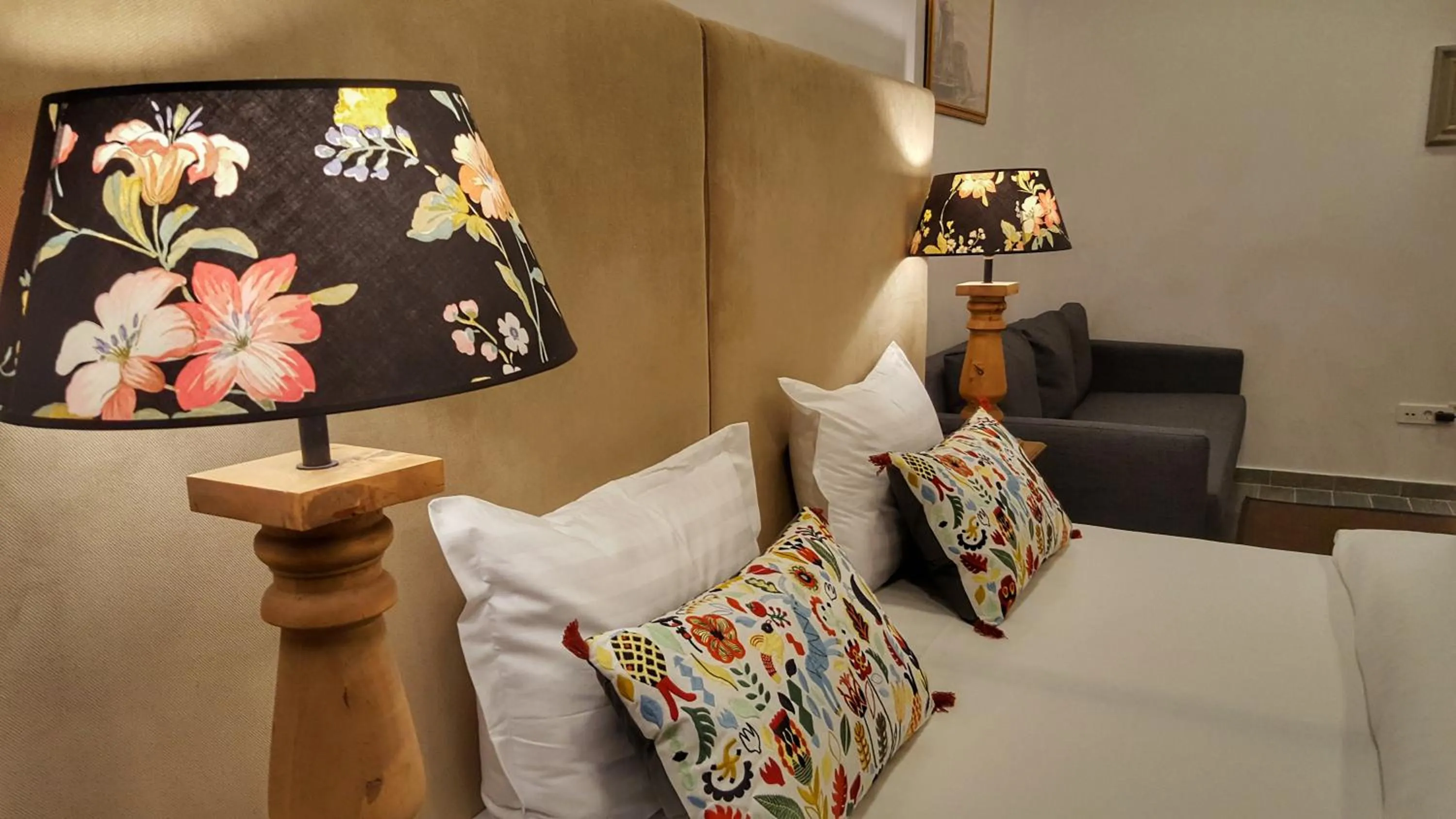 Bed in Windmill Studios by Rembrandt Old Town