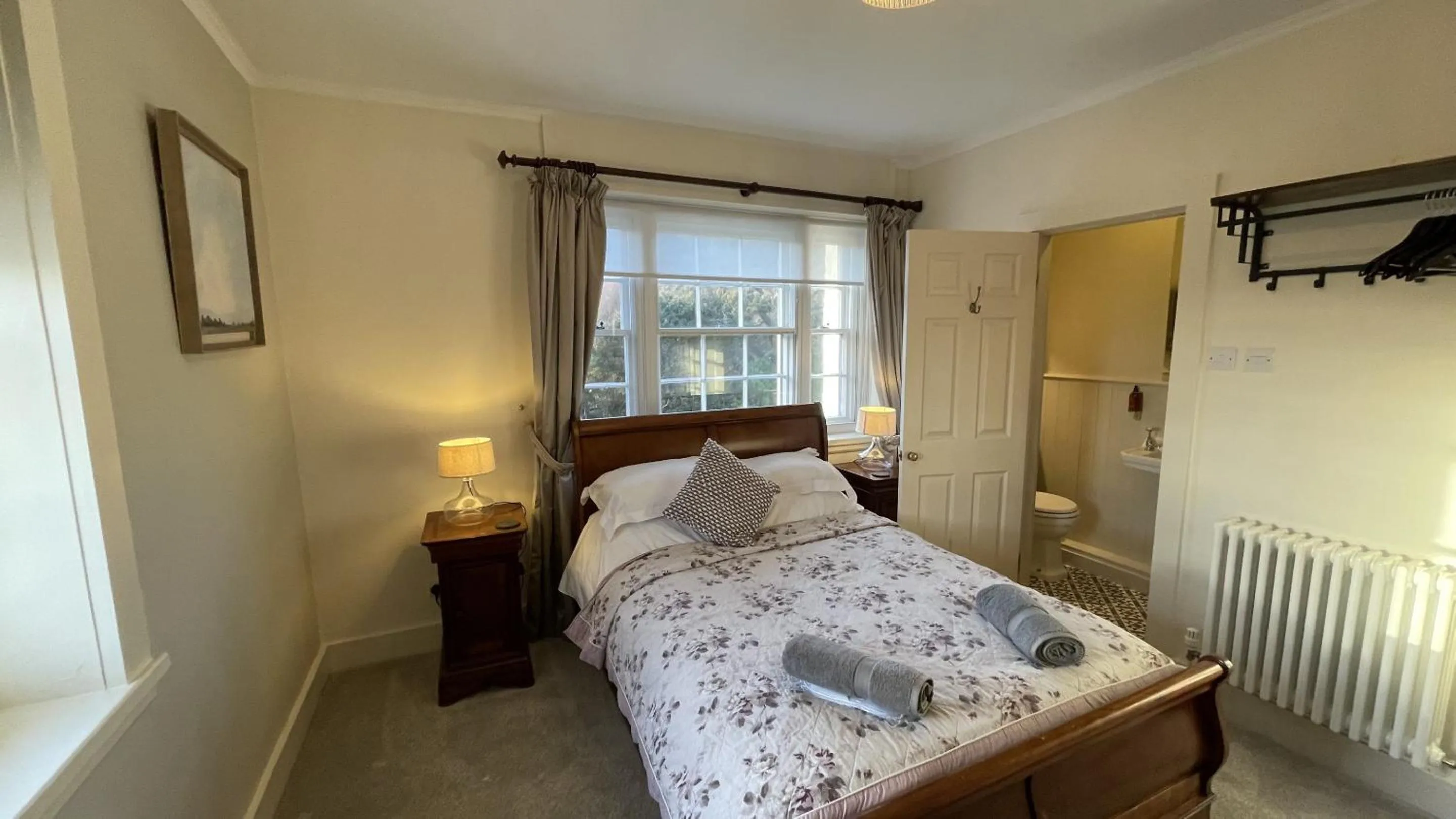 Bedroom, Bed in Tan Y Cytiau