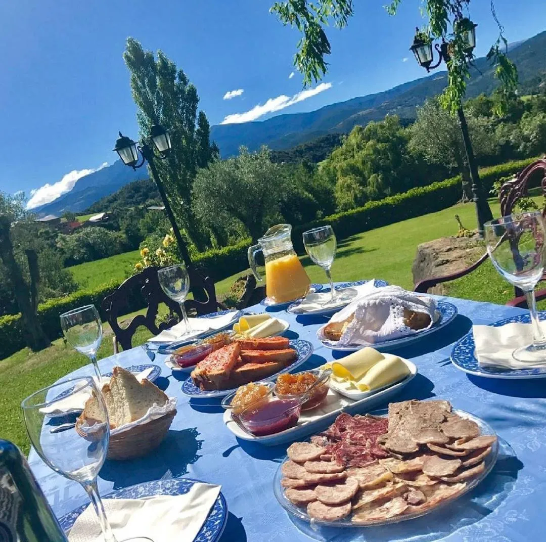 Breakfast in Mas D'en Roqueta