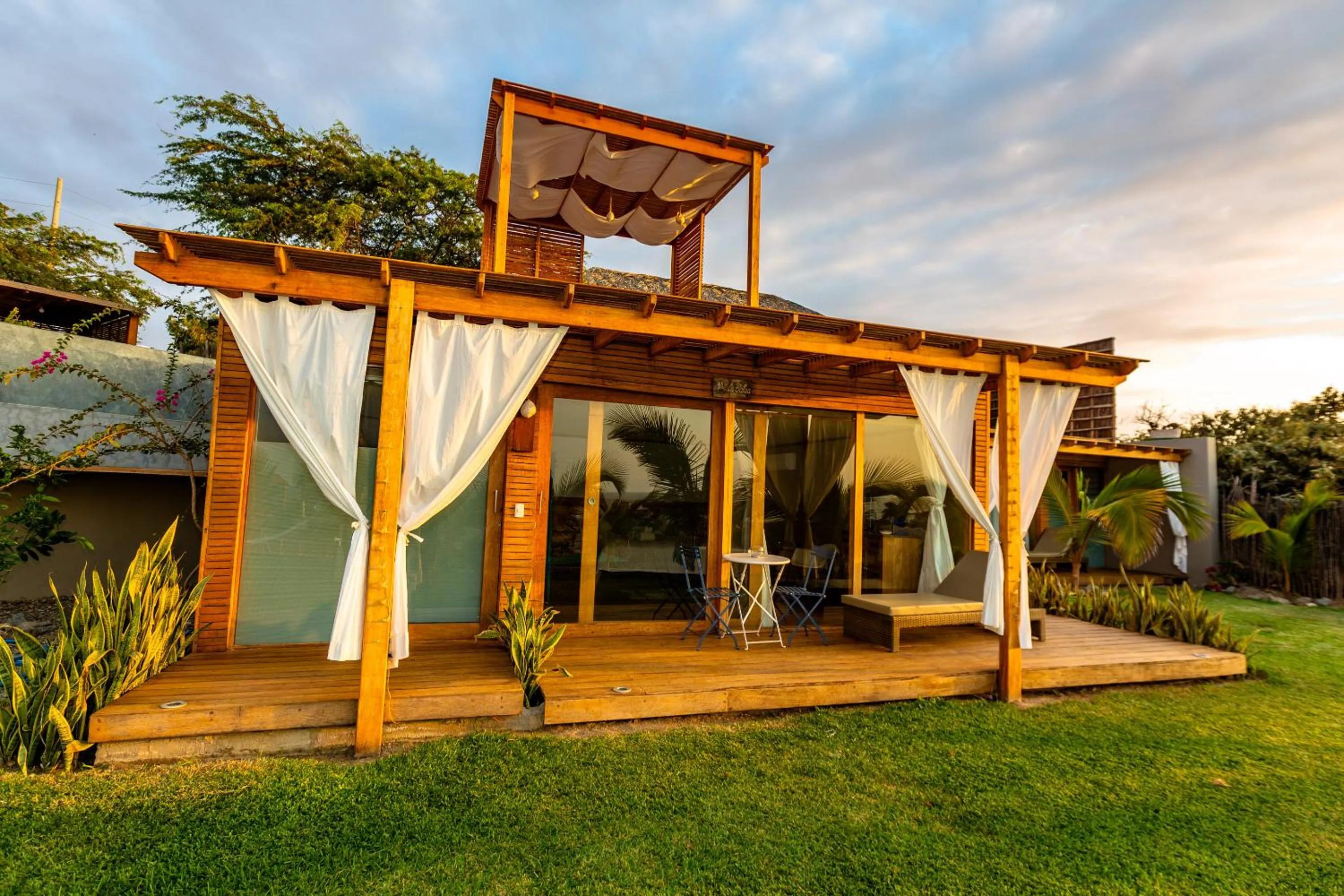 Balcony/Terrace in Casa Safran Vichayito