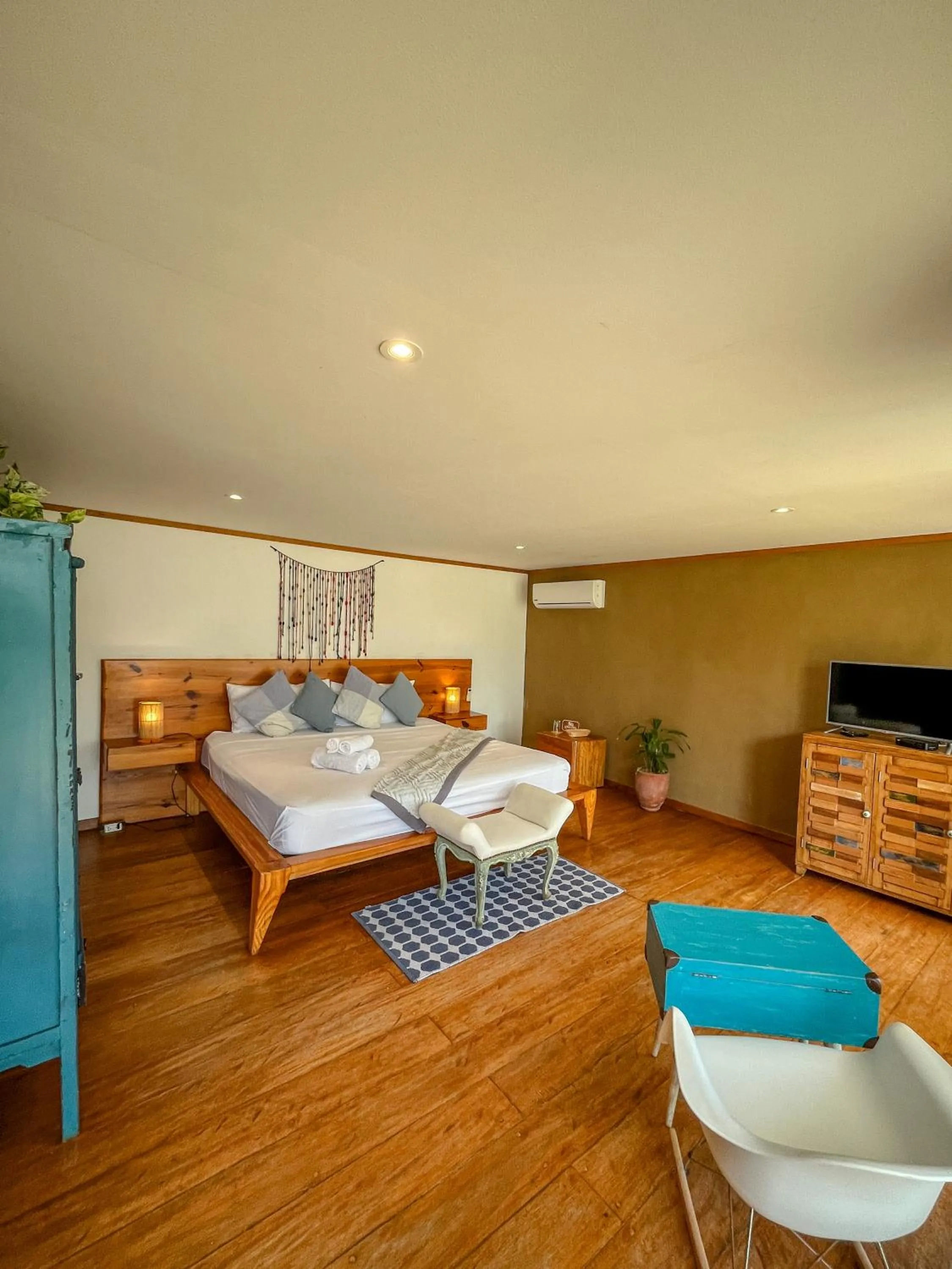 Bedroom, Bed in Casa Safran Vichayito