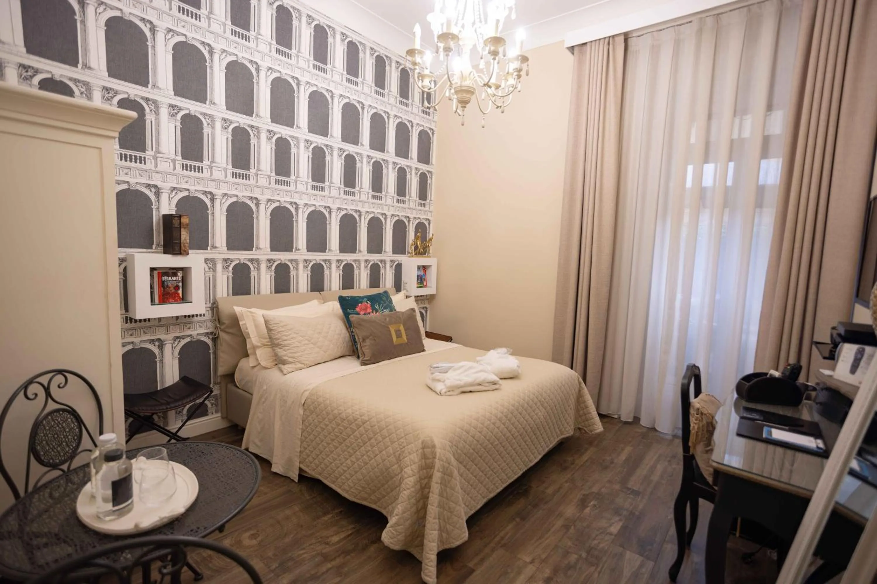 Bed in Domus Deorum Deluxe