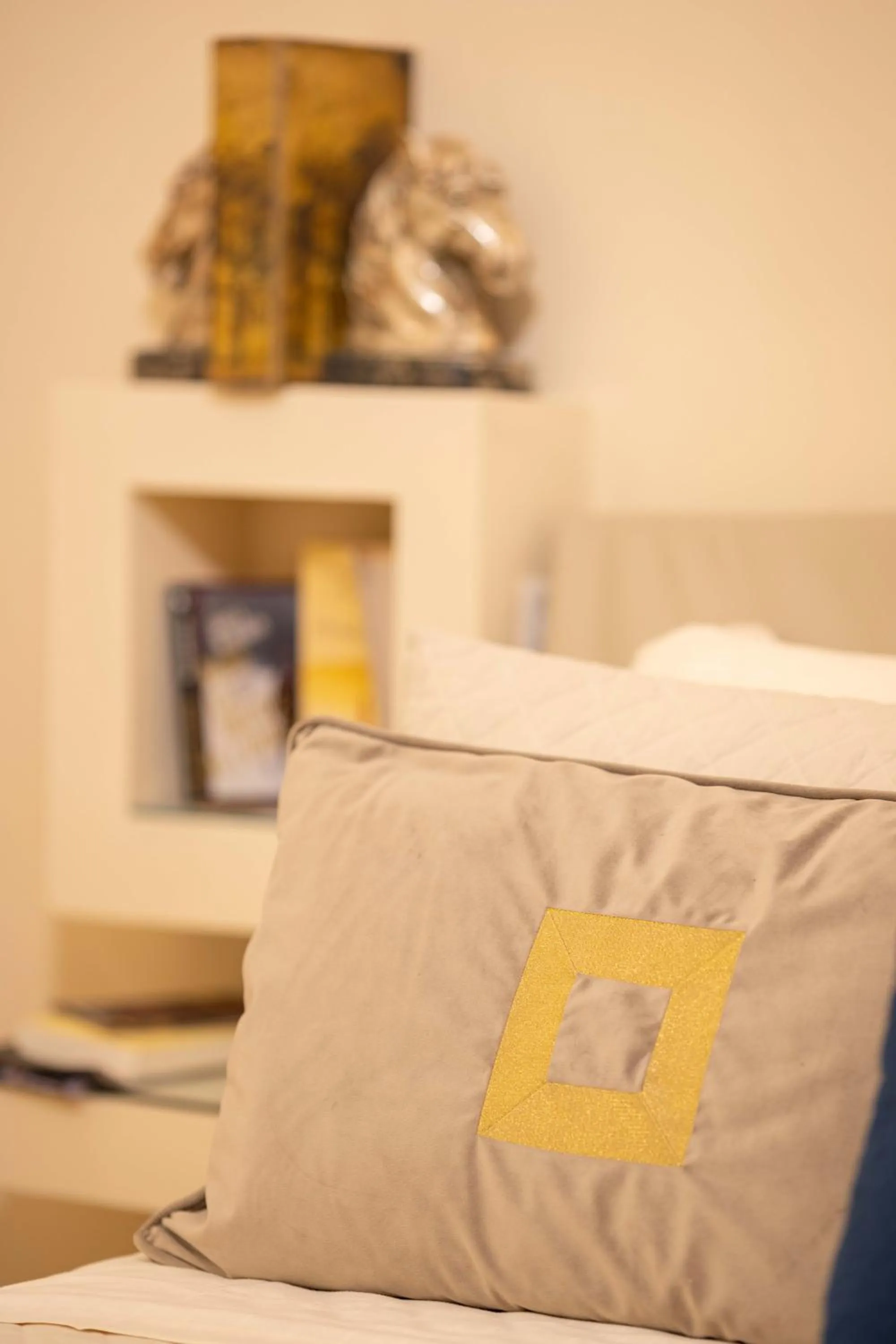 Bed in Domus Deorum Deluxe