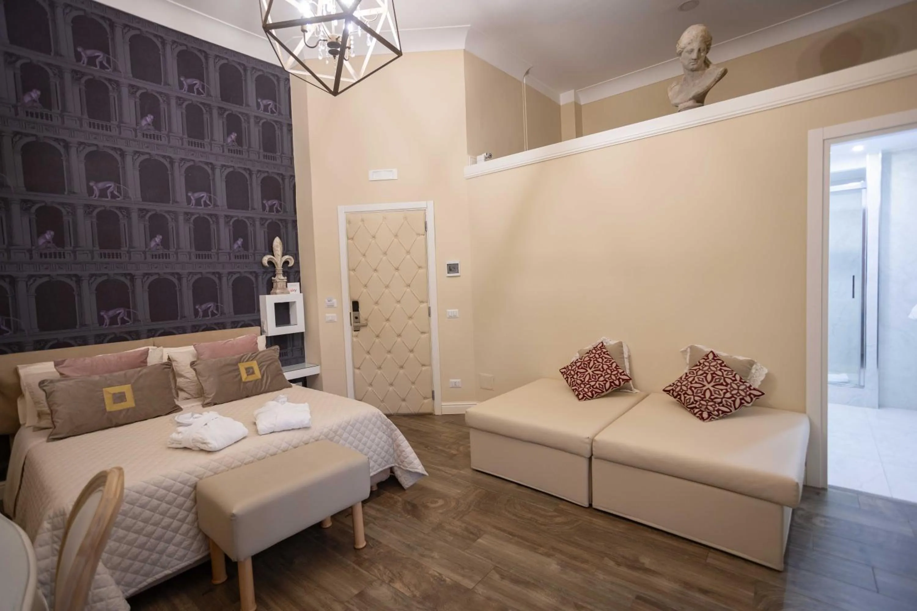 Bed in Domus Deorum Deluxe