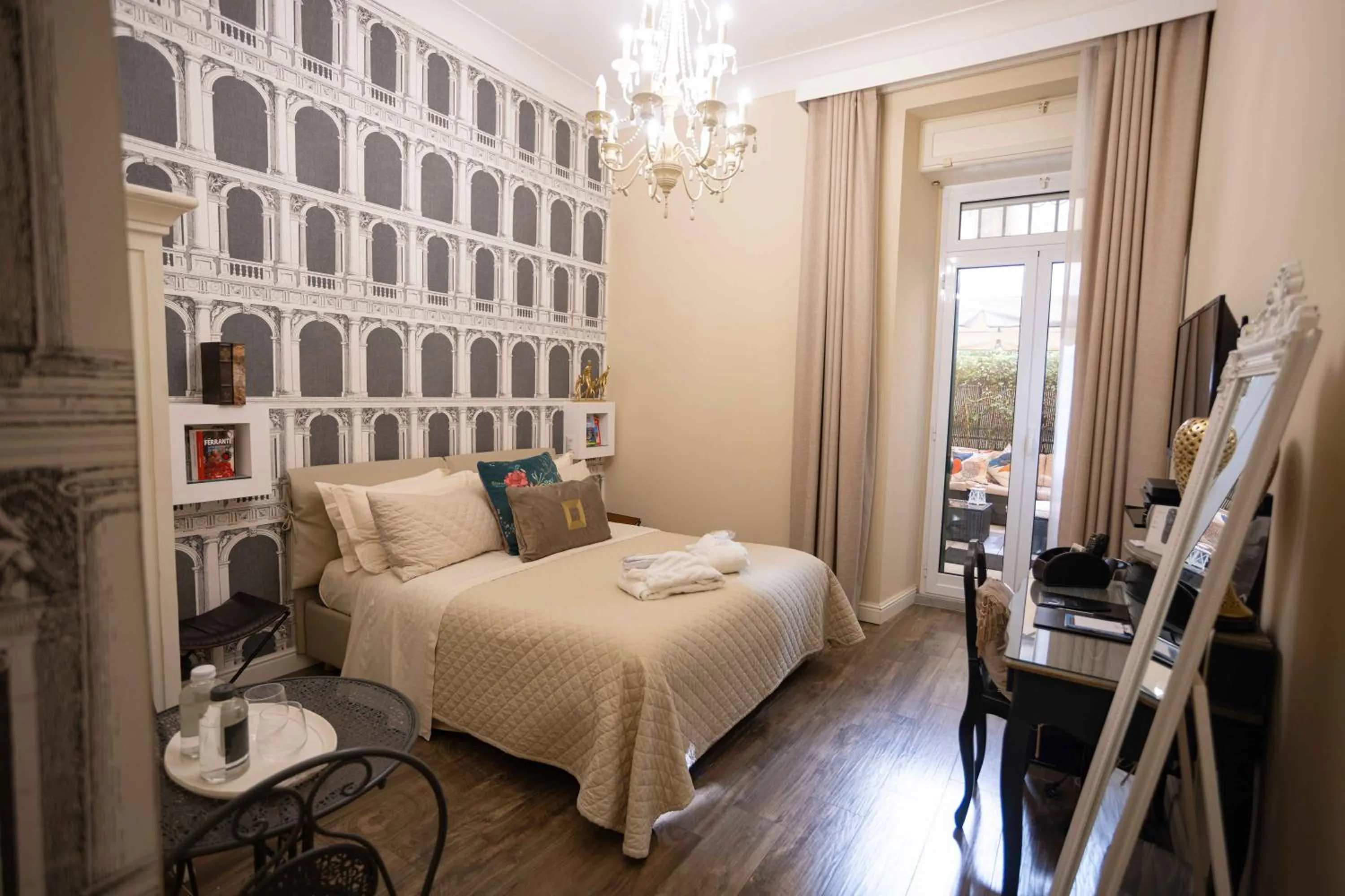 Bed in Domus Deorum Deluxe