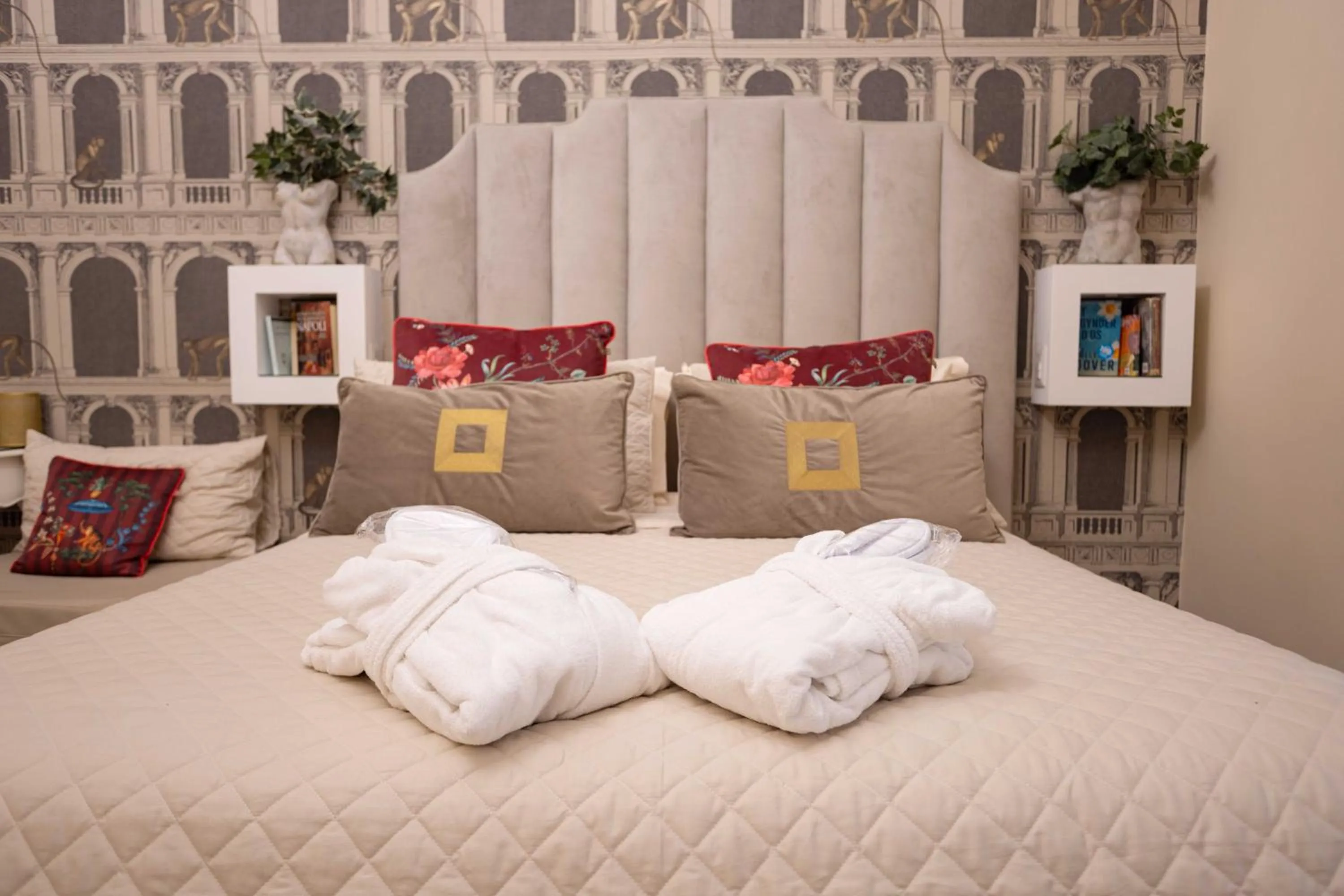 Bed in Domus Deorum Deluxe