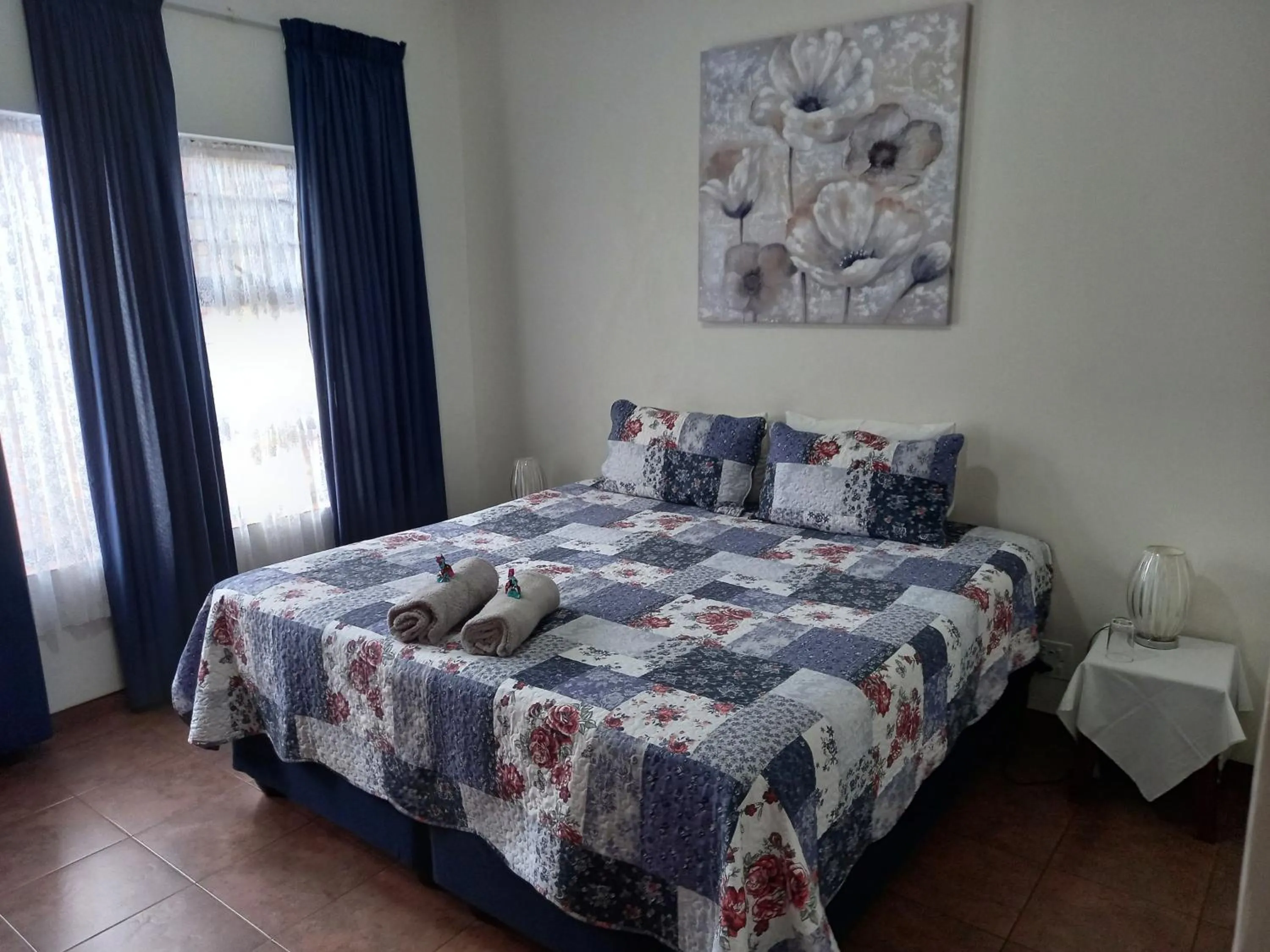 Photo of the whole room, Bed in White Rose Guest House