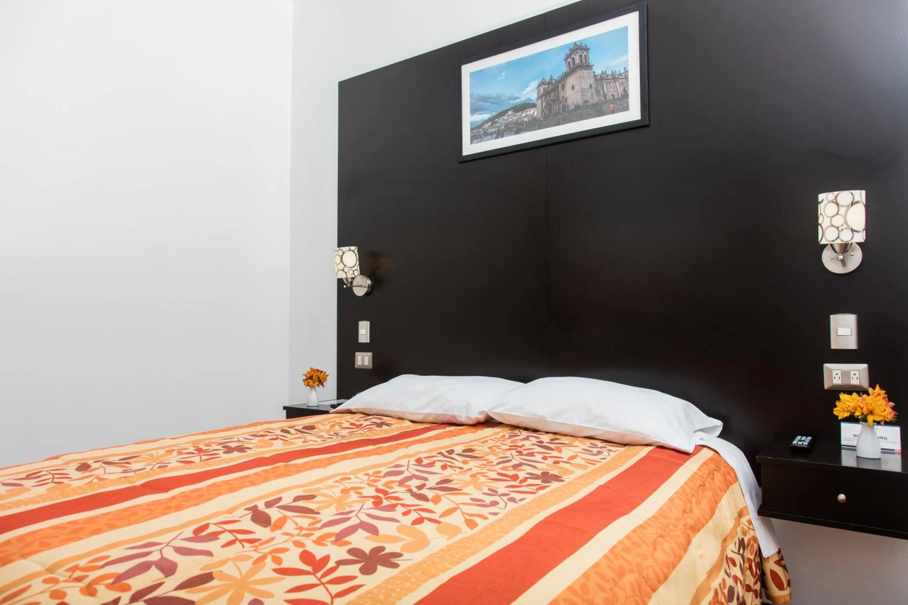 Bed in Hostal & Apartments El Triunfo