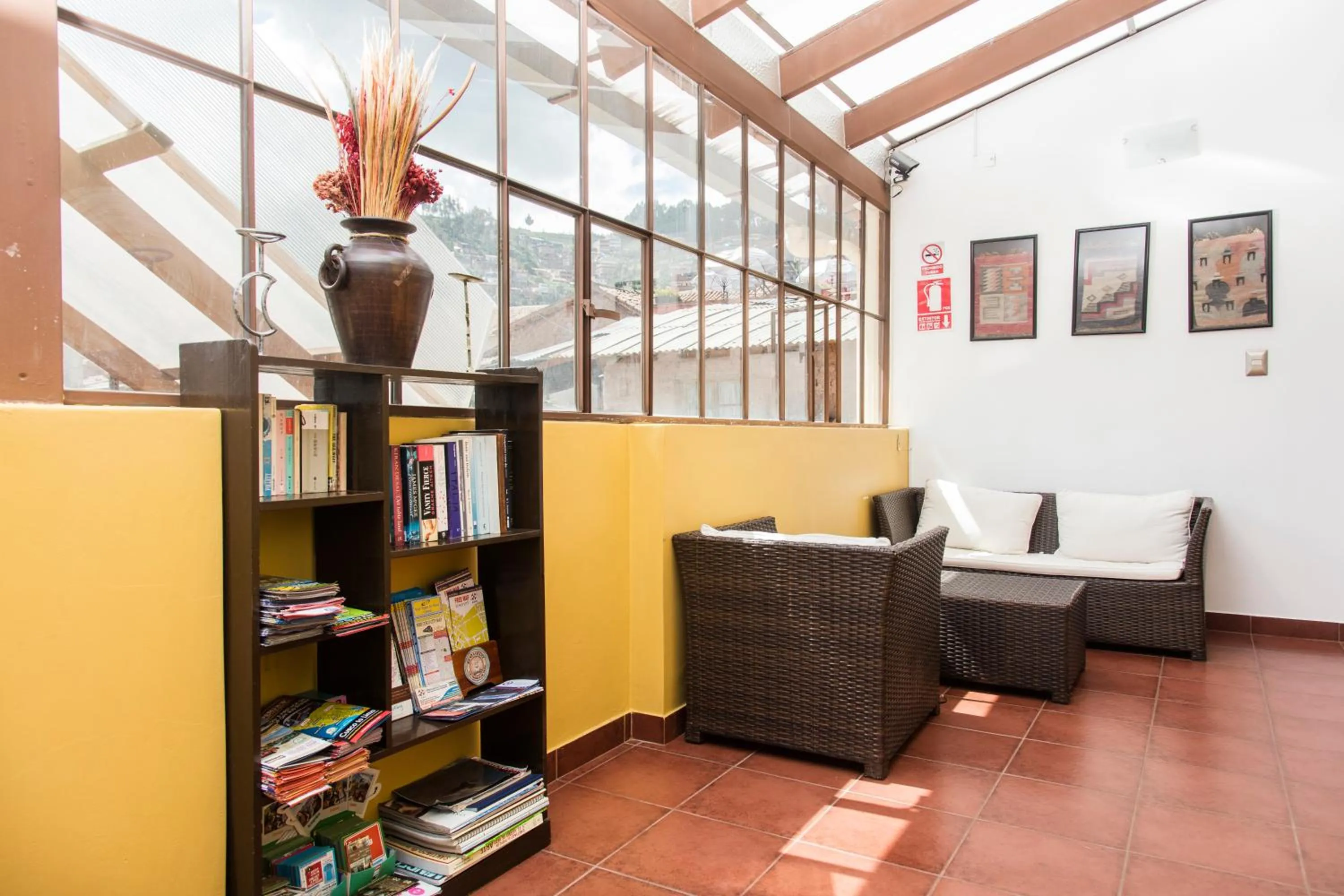 Seating area in Hostal & Apartments El Triunfo