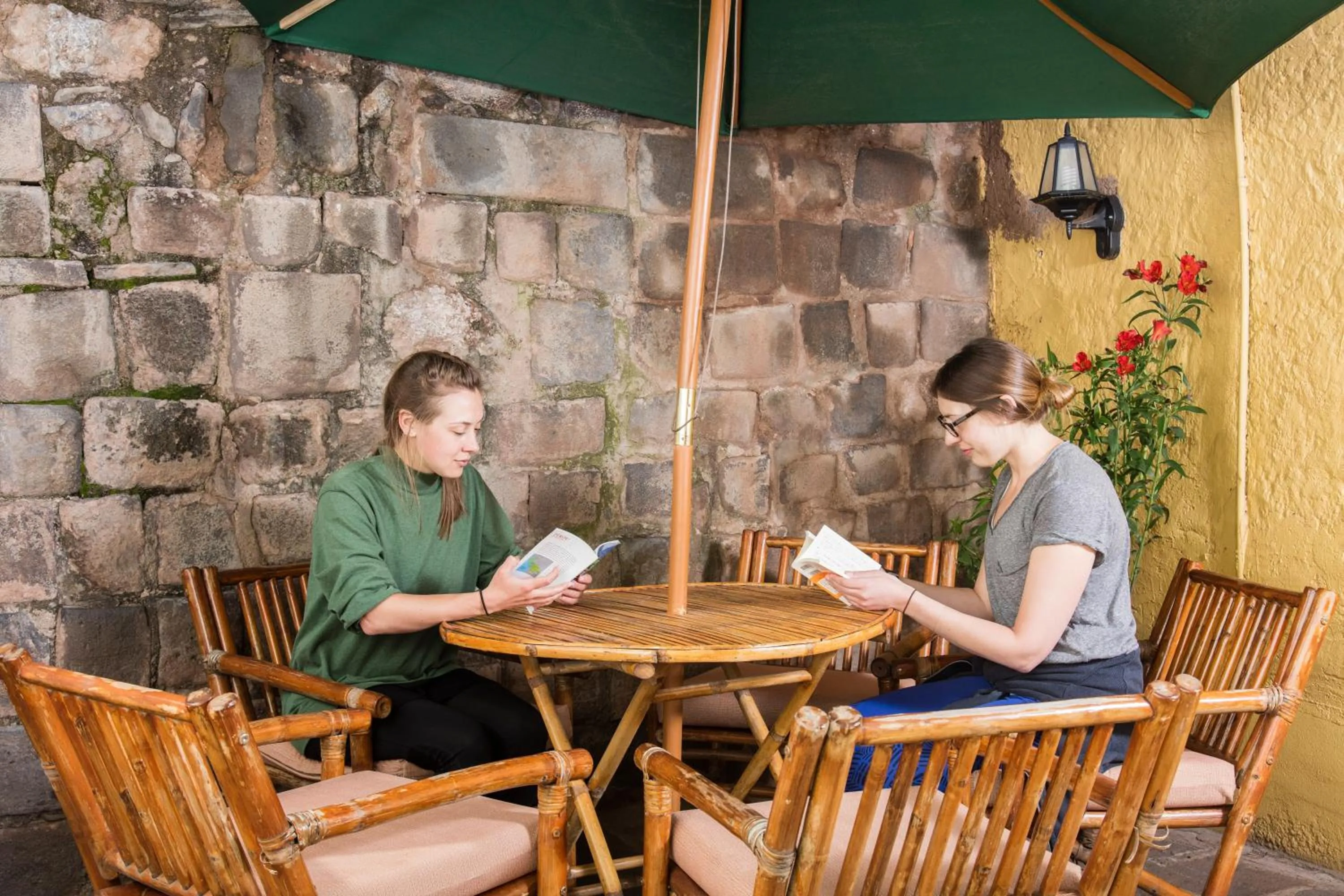 Garden in Hostal & Apartments El Triunfo