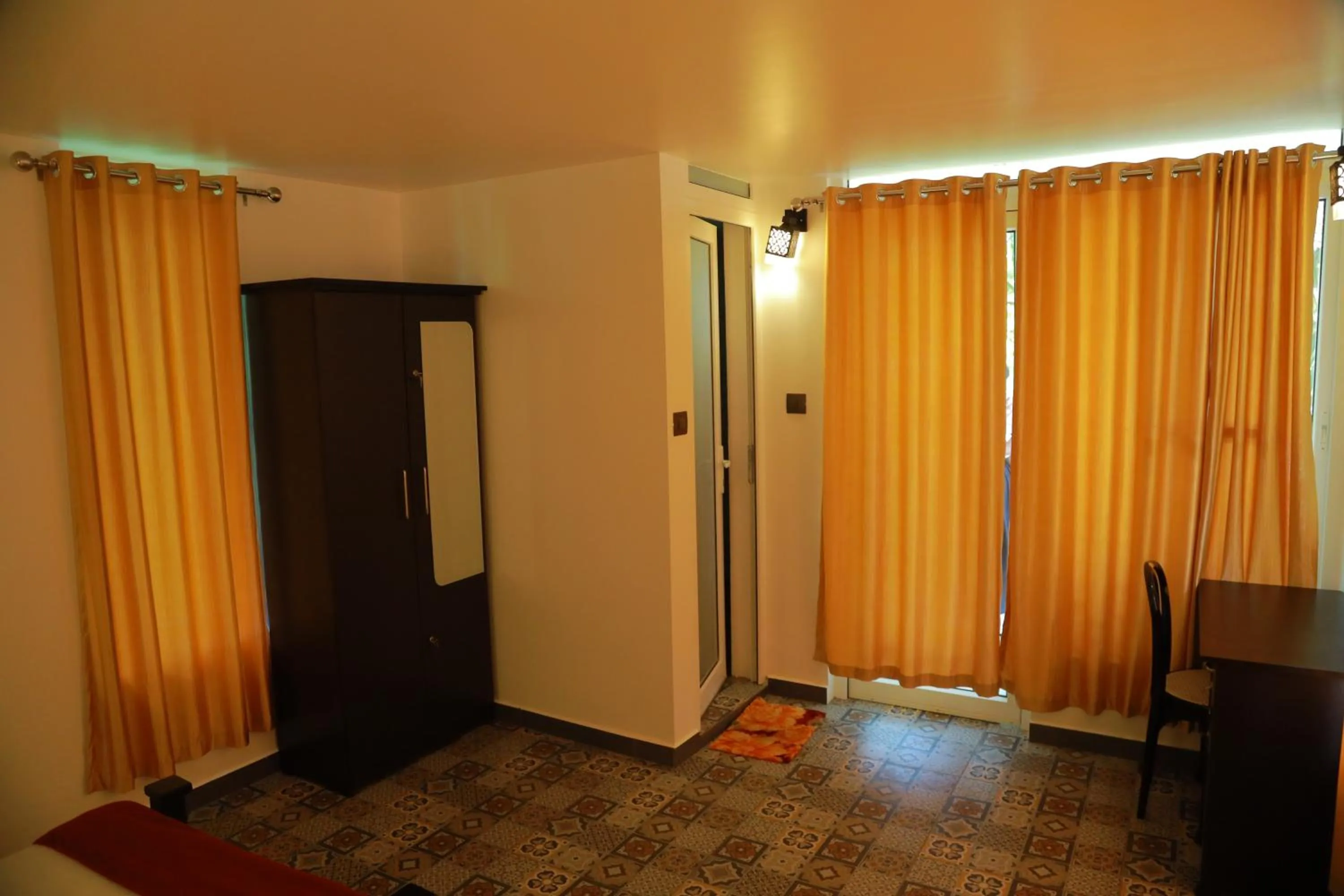 Lakefront Beach Homes