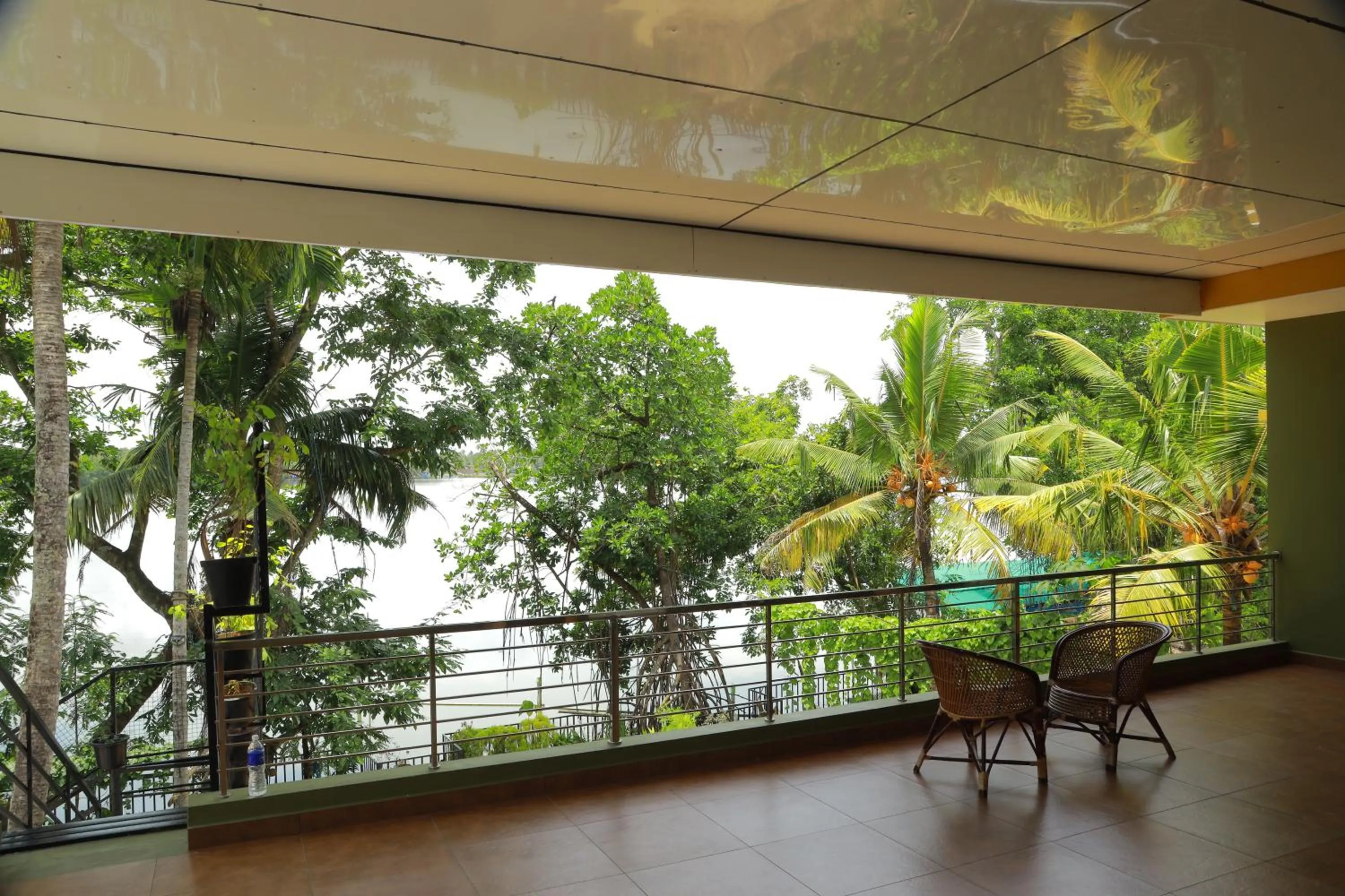 Lakefront Beach Homes