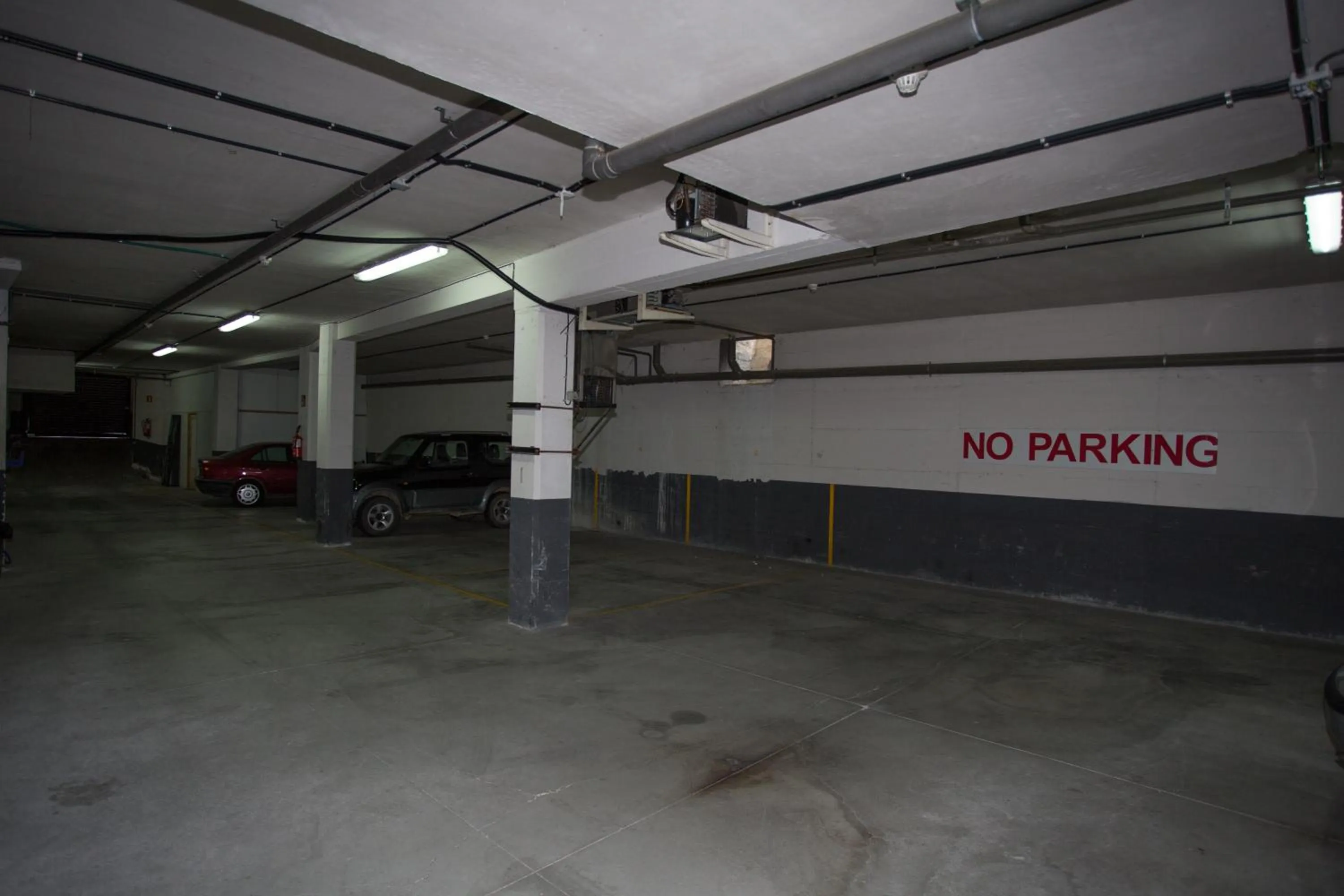 Parking in Hotel Yerri