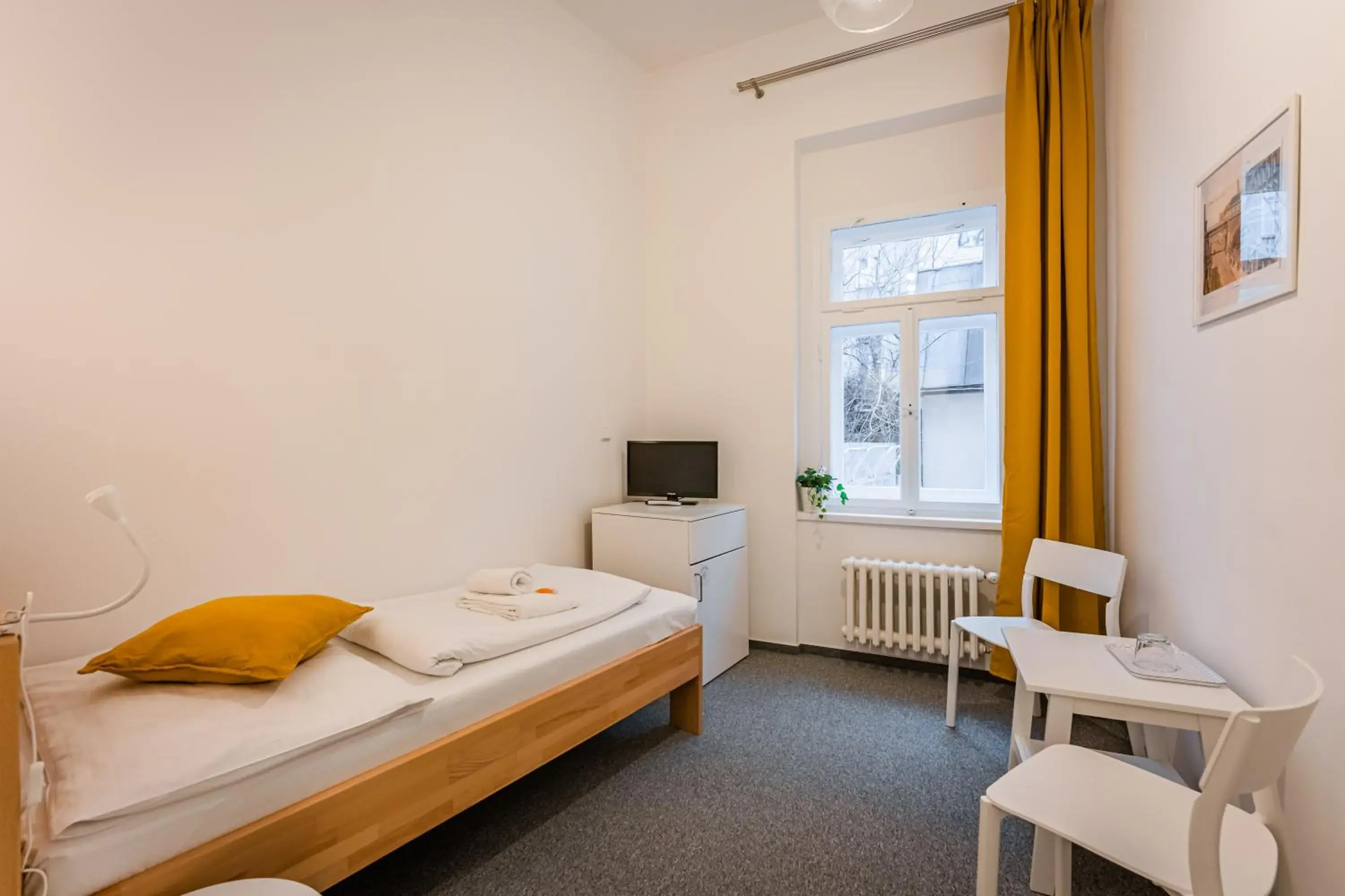 Standard Single Room with Shower - single occupancy in Self-service Hotel Ostaš Praha Standard Single Room with Shower - single occupancy in Self-service Hotel Ostaš Praha