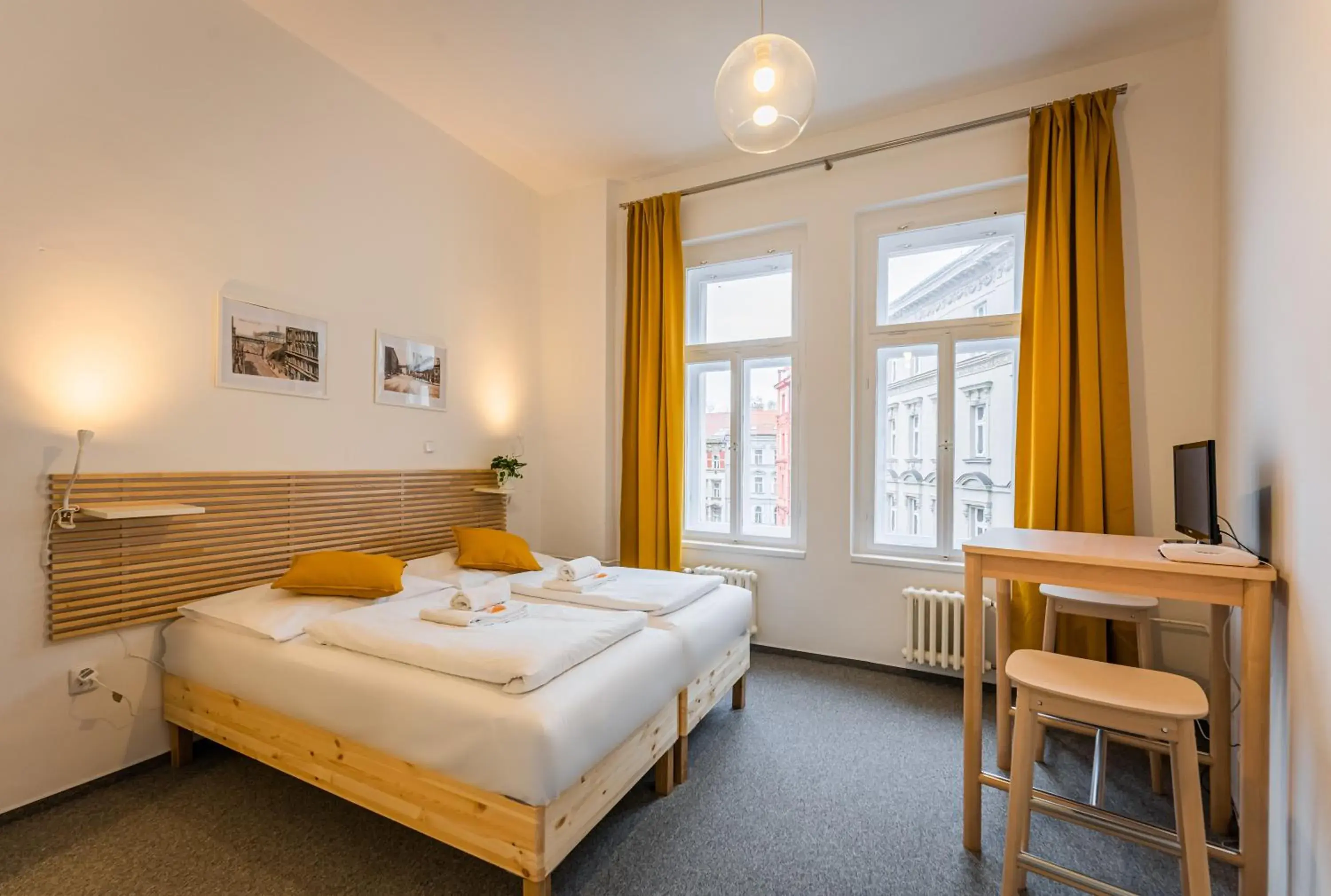 Double Room with City View - single occupancy in Self-service Hotel Ostaš Praha Double Room with City View - single occupancy in Self-service Hotel Ostaš Praha