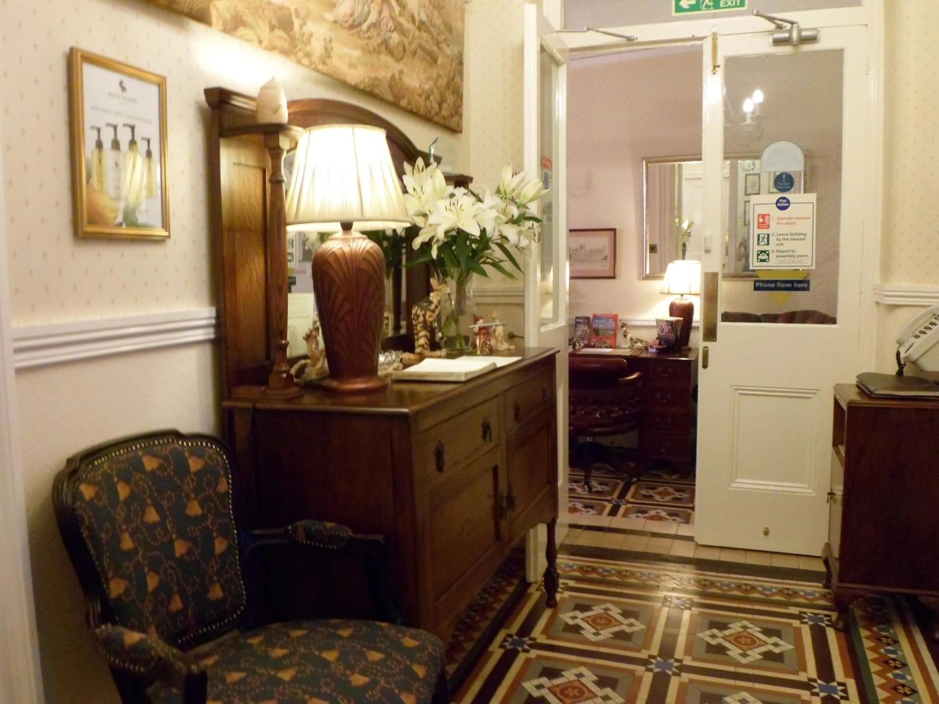 Decorative detail, Bed in The Farthings