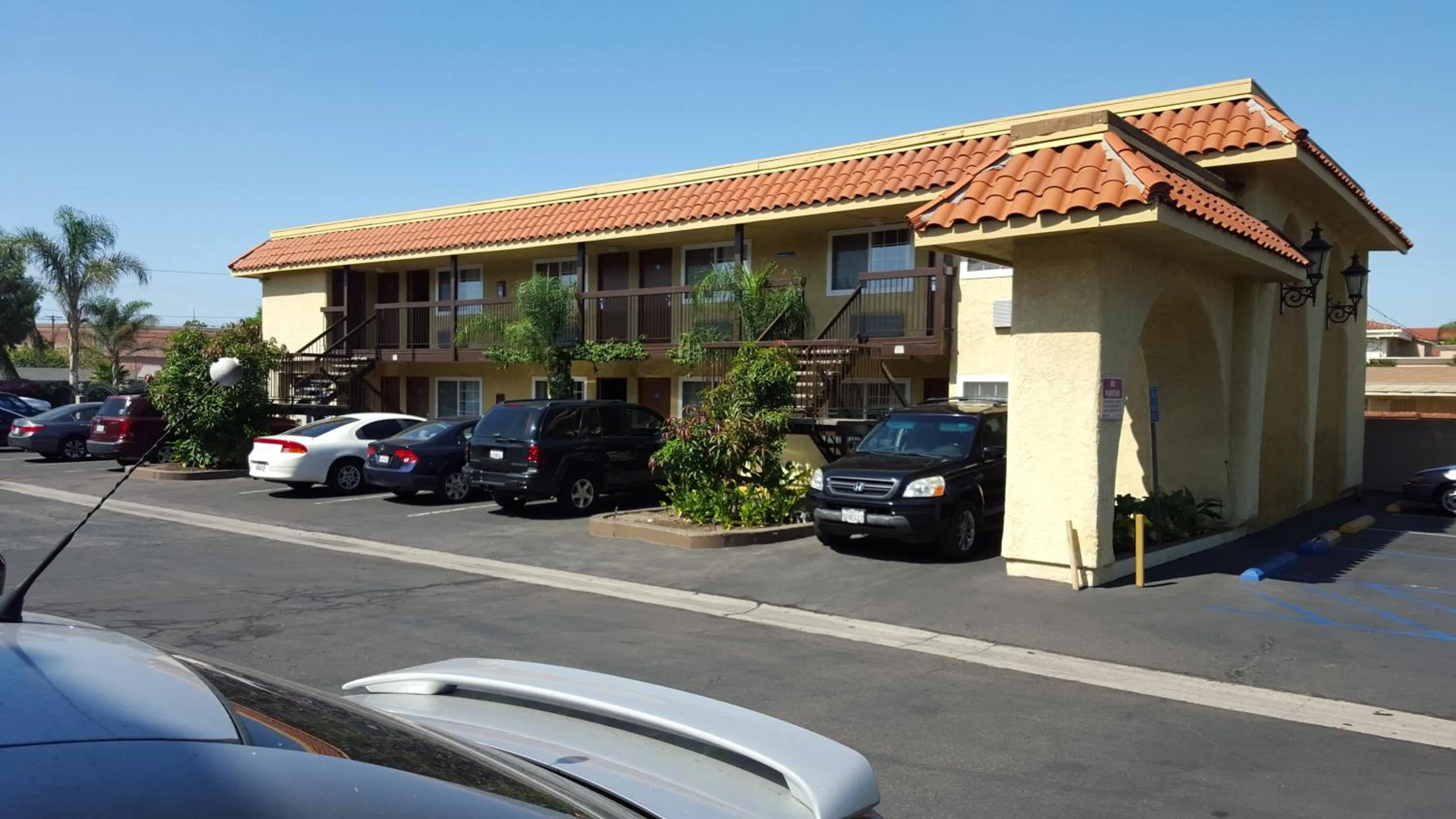 Property building in Anaheim Astoria Inn & Suites