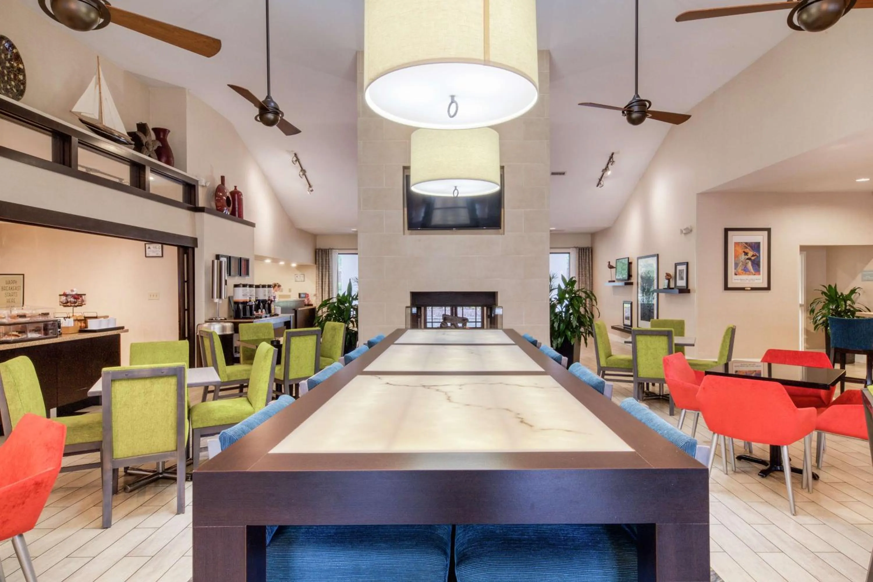 Breakfast in Hampton Inn & Suites Wilmington/Wrightsville Beach