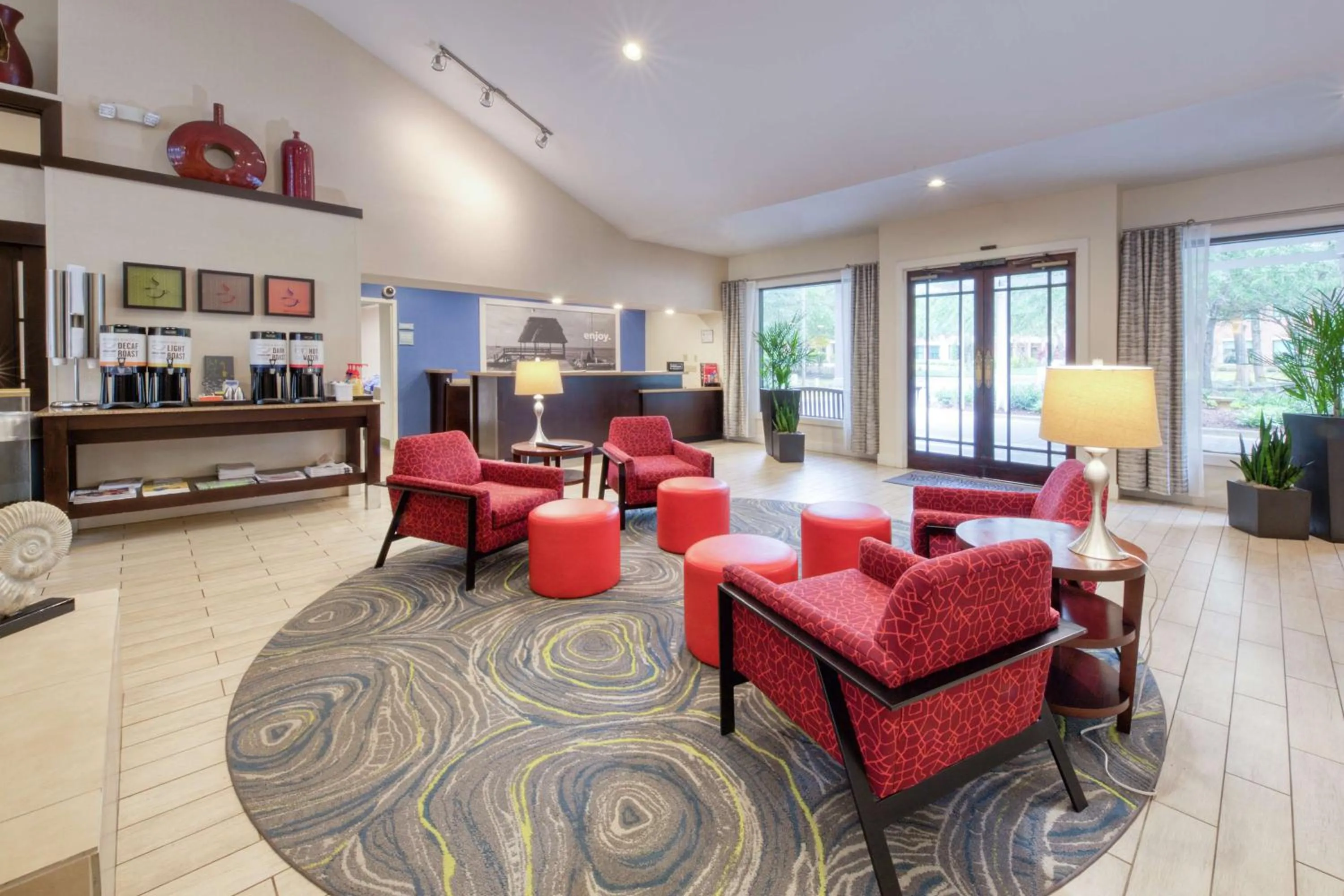 Lobby or reception in Hampton Inn & Suites Wilmington/Wrightsville Beach