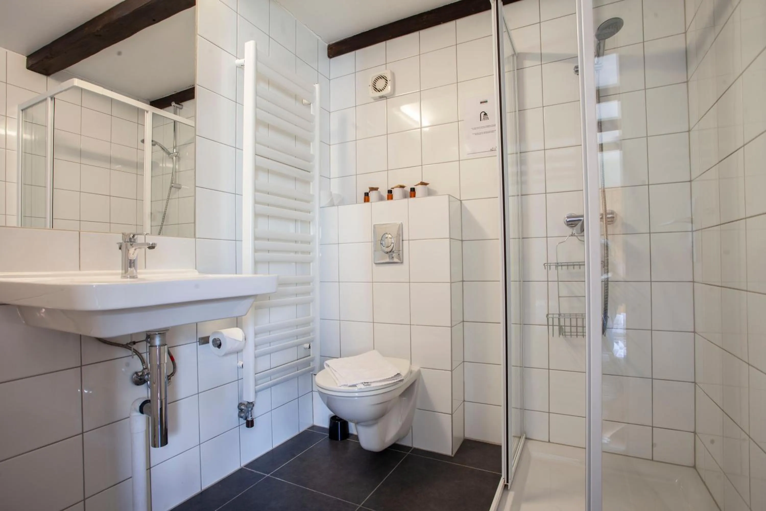 Bathroom in La Chaumière Mountain Lodge