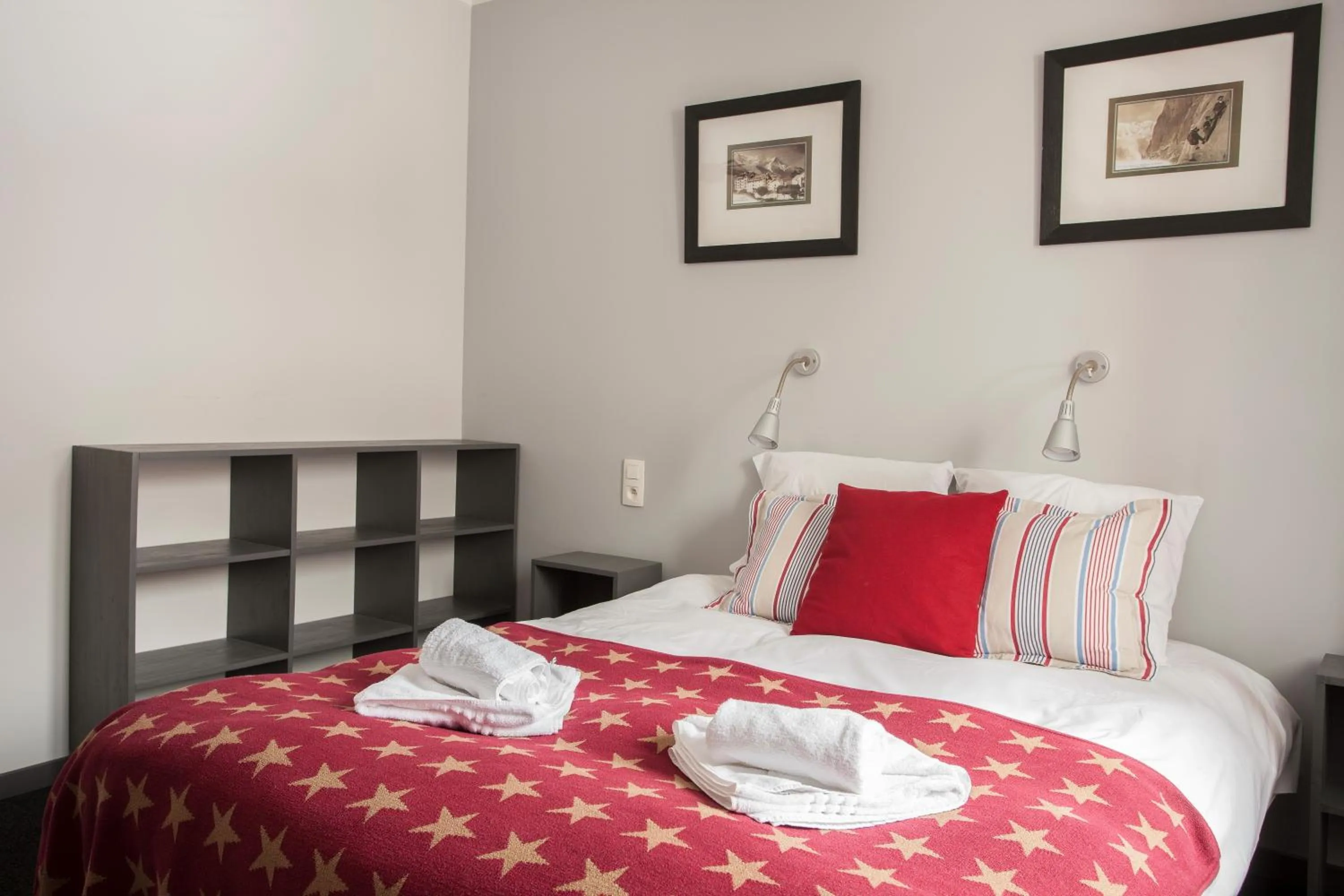 Bedroom, Bed in La Chaumière Mountain Lodge