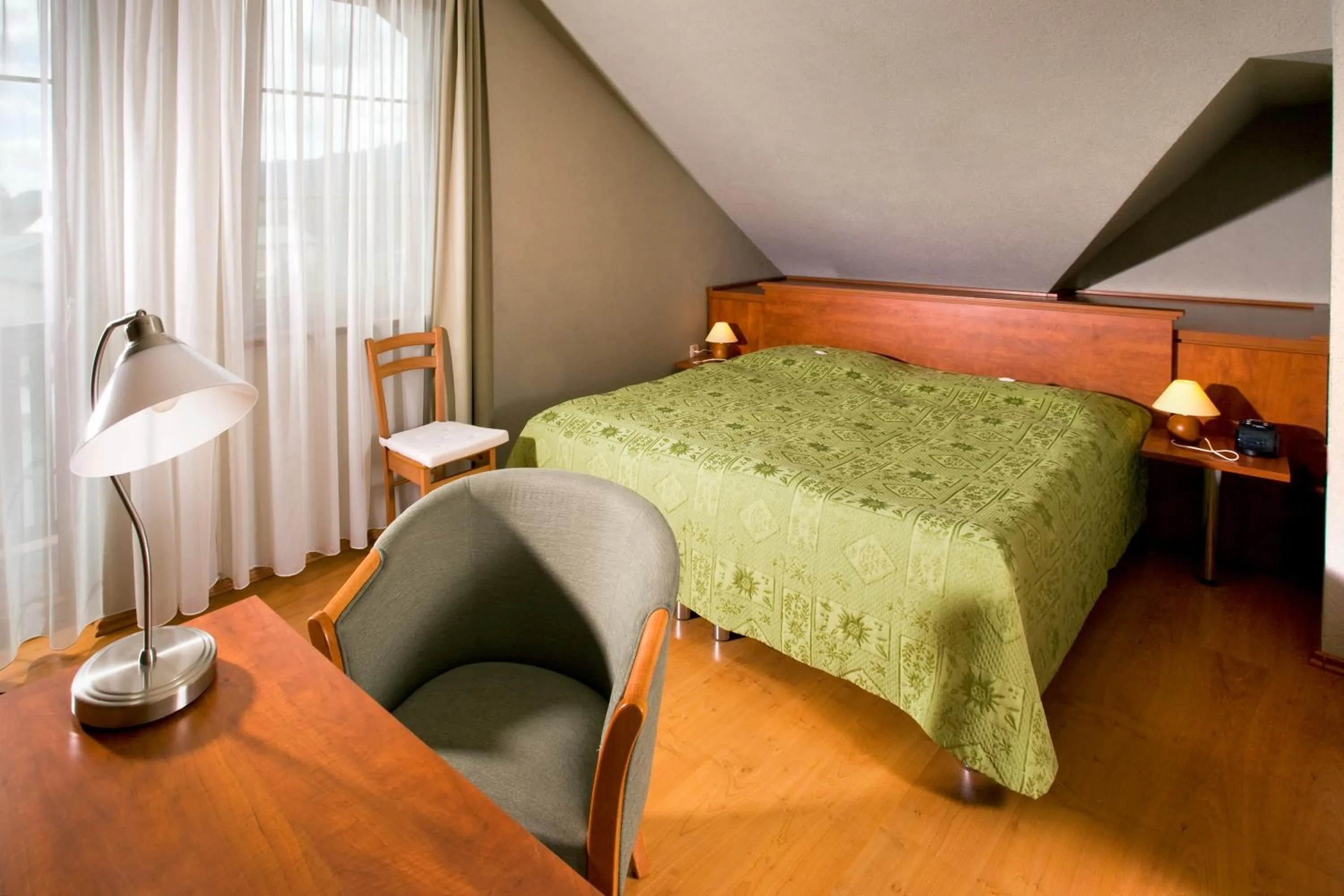 Bedroom, Bed in Hotel Bešeňová