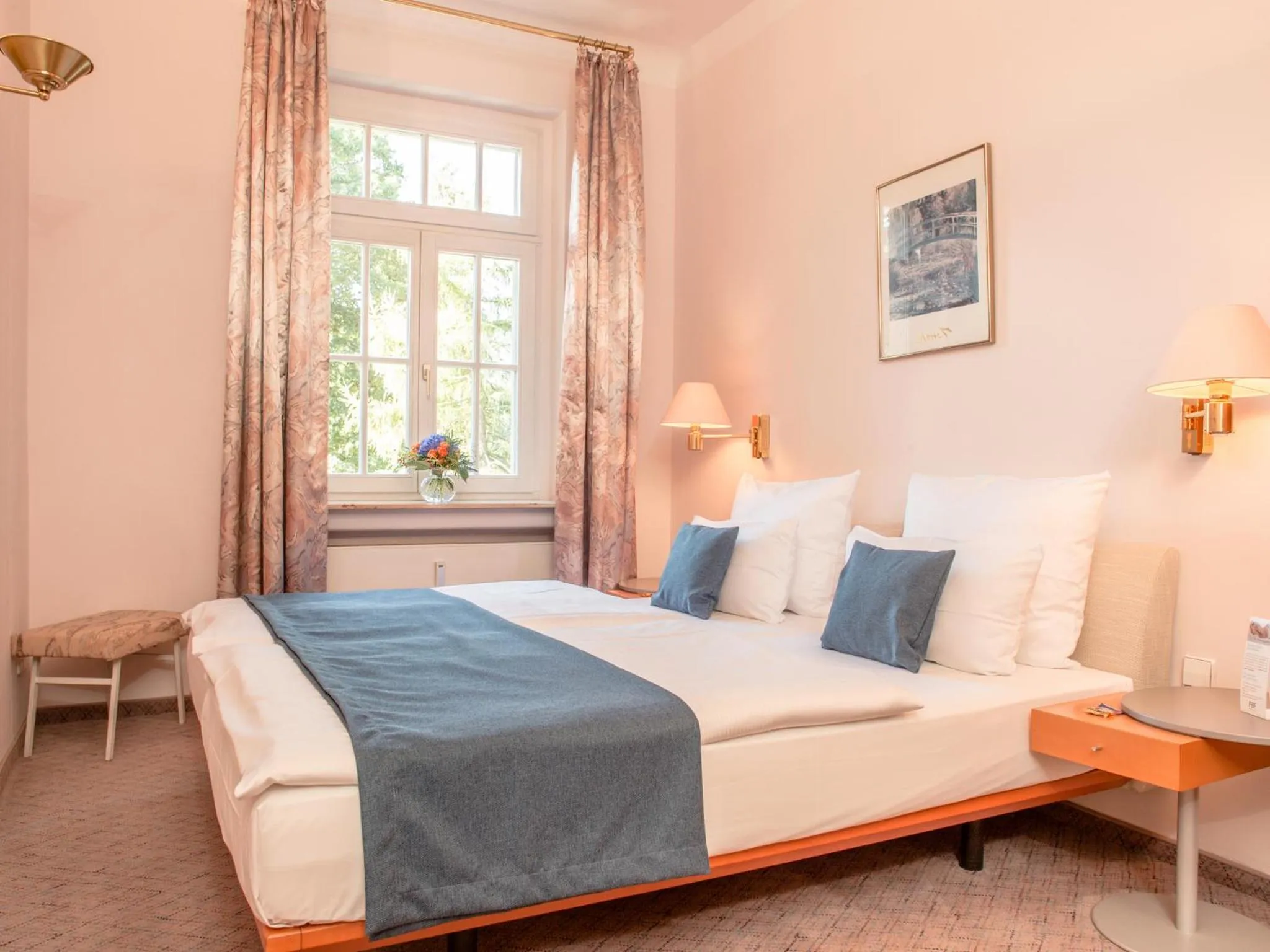 Bed in Aparthotel Villa Freisleben