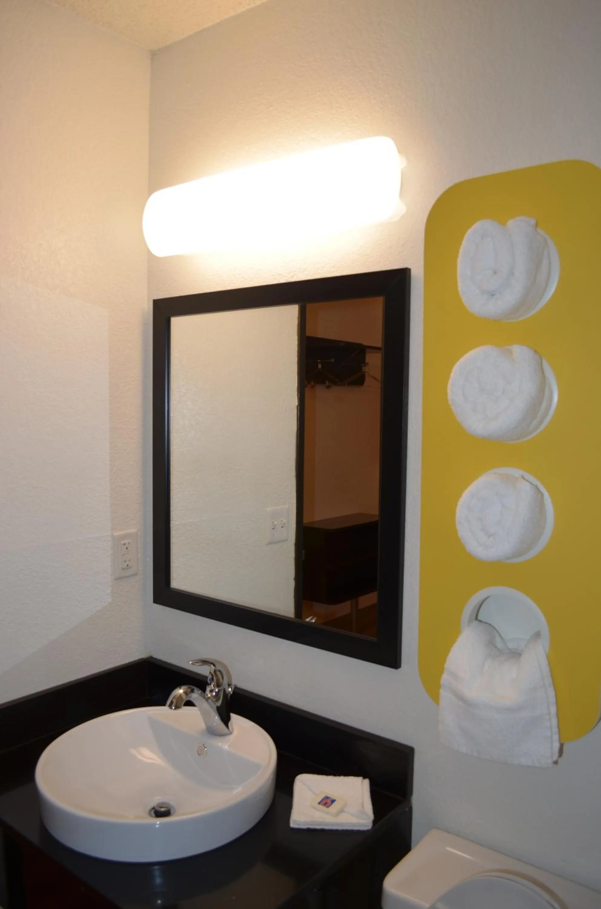 Bathroom in Motel 6 Kingsland Kings Bay Naval