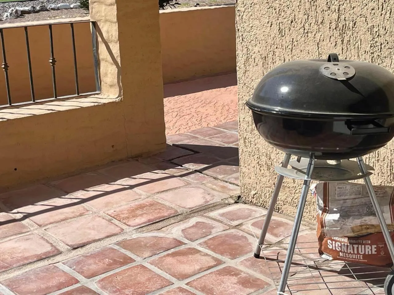 BBQ facilities in Villa en Marinaterra en seguida de Marina San Carlos