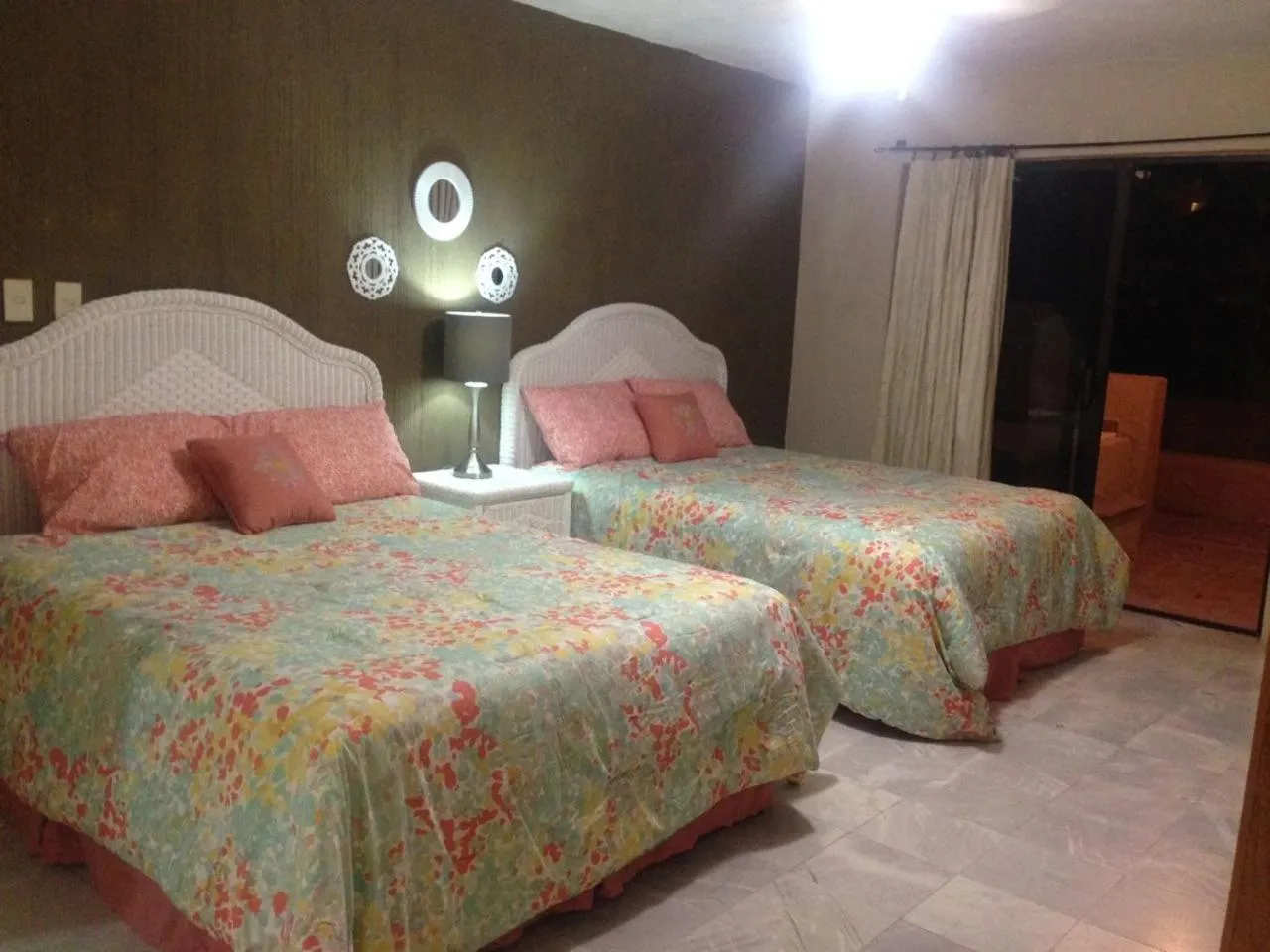 Bed in Villa en Marinaterra en seguida de Marina San Carlos