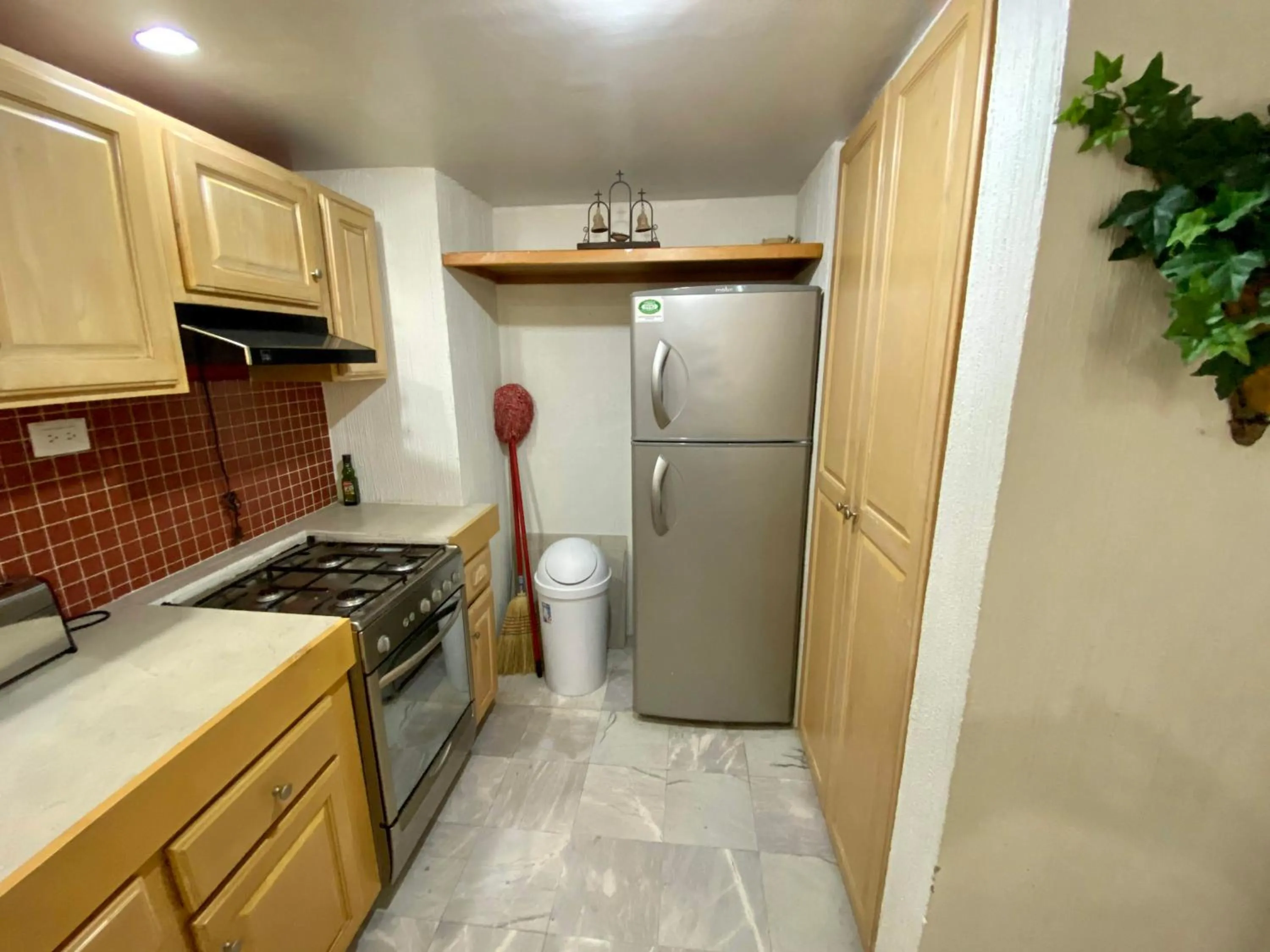 Kitchen or kitchenette in Villa en Marinaterra en seguida de Marina San Carlos