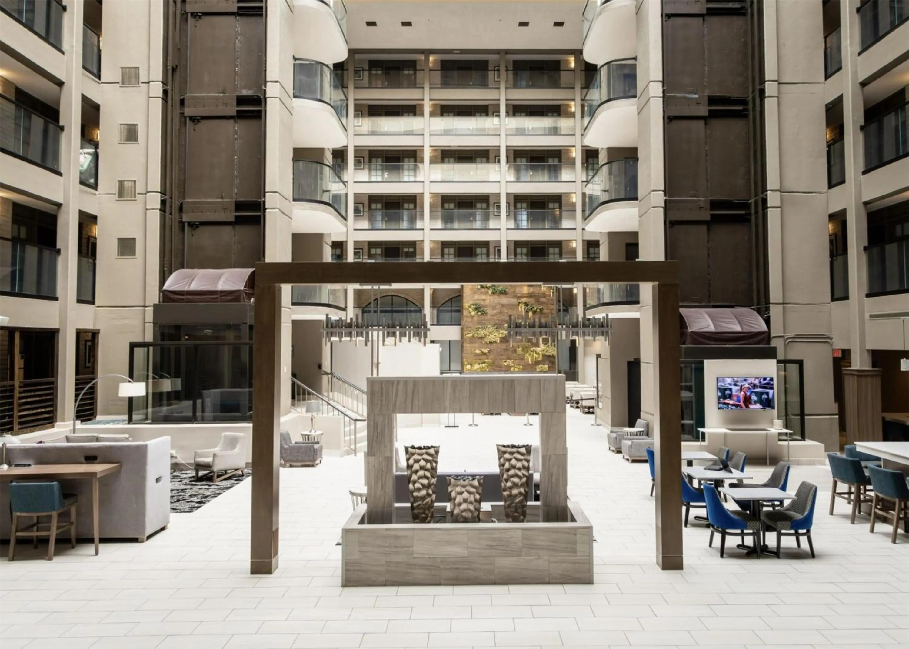 Lobby or reception in Embassy Suites by Hilton Chicago Schaumburg Woodfield