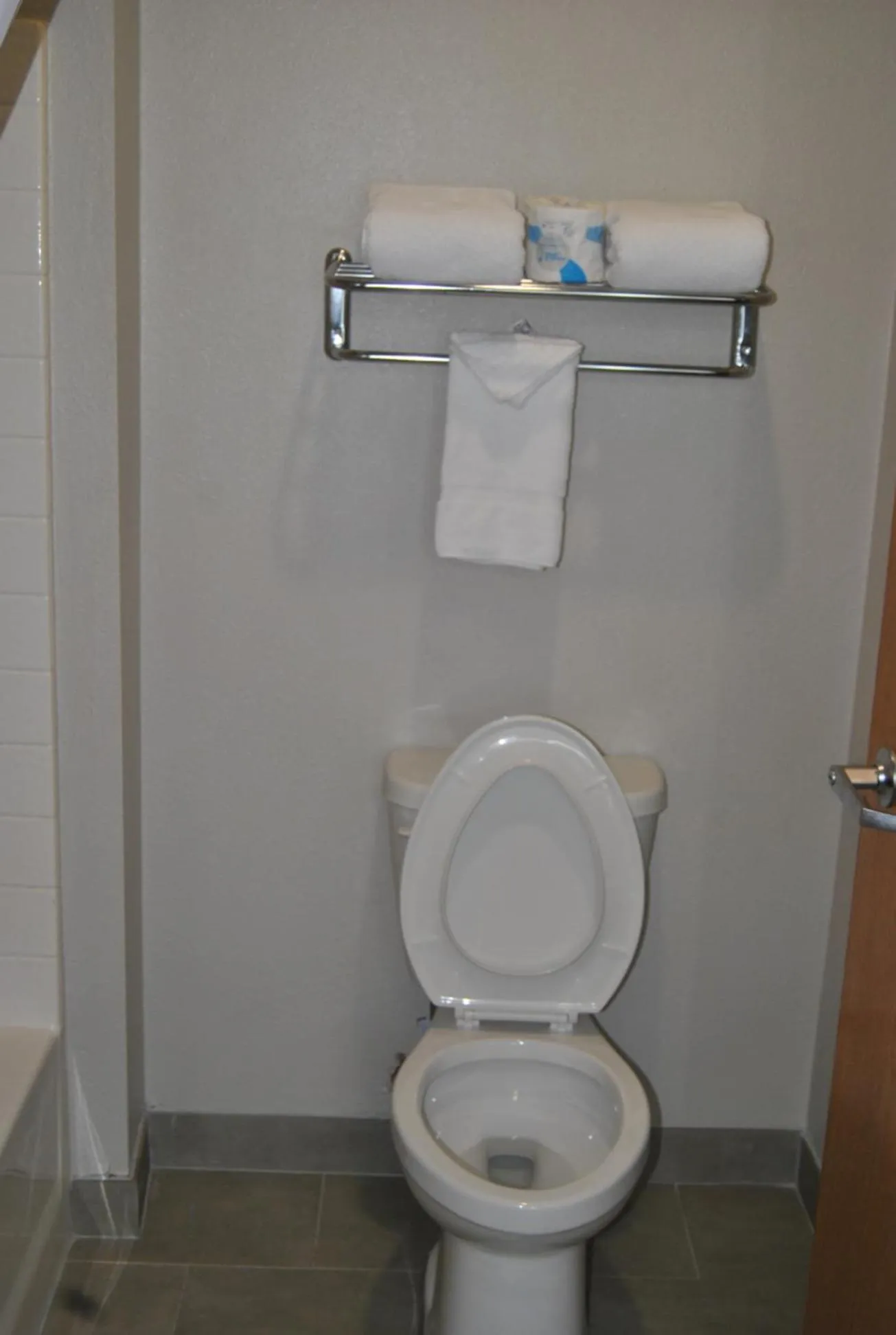 Days Inn & Suites by Wyndham San Antonio North/Stone Oak