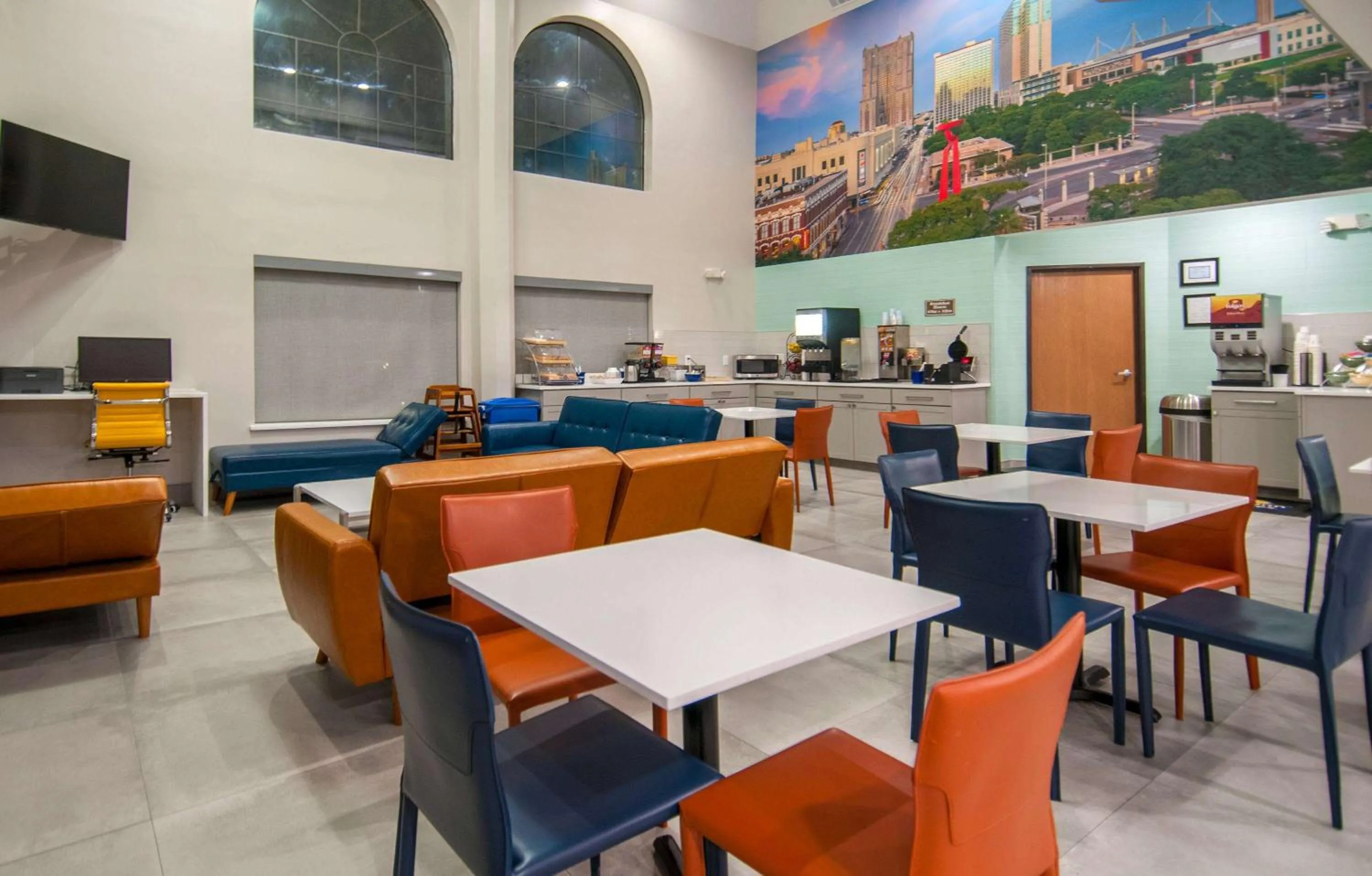 Restaurant/places to eat in Days Inn & Suites by Wyndham San Antonio North/Stone Oak