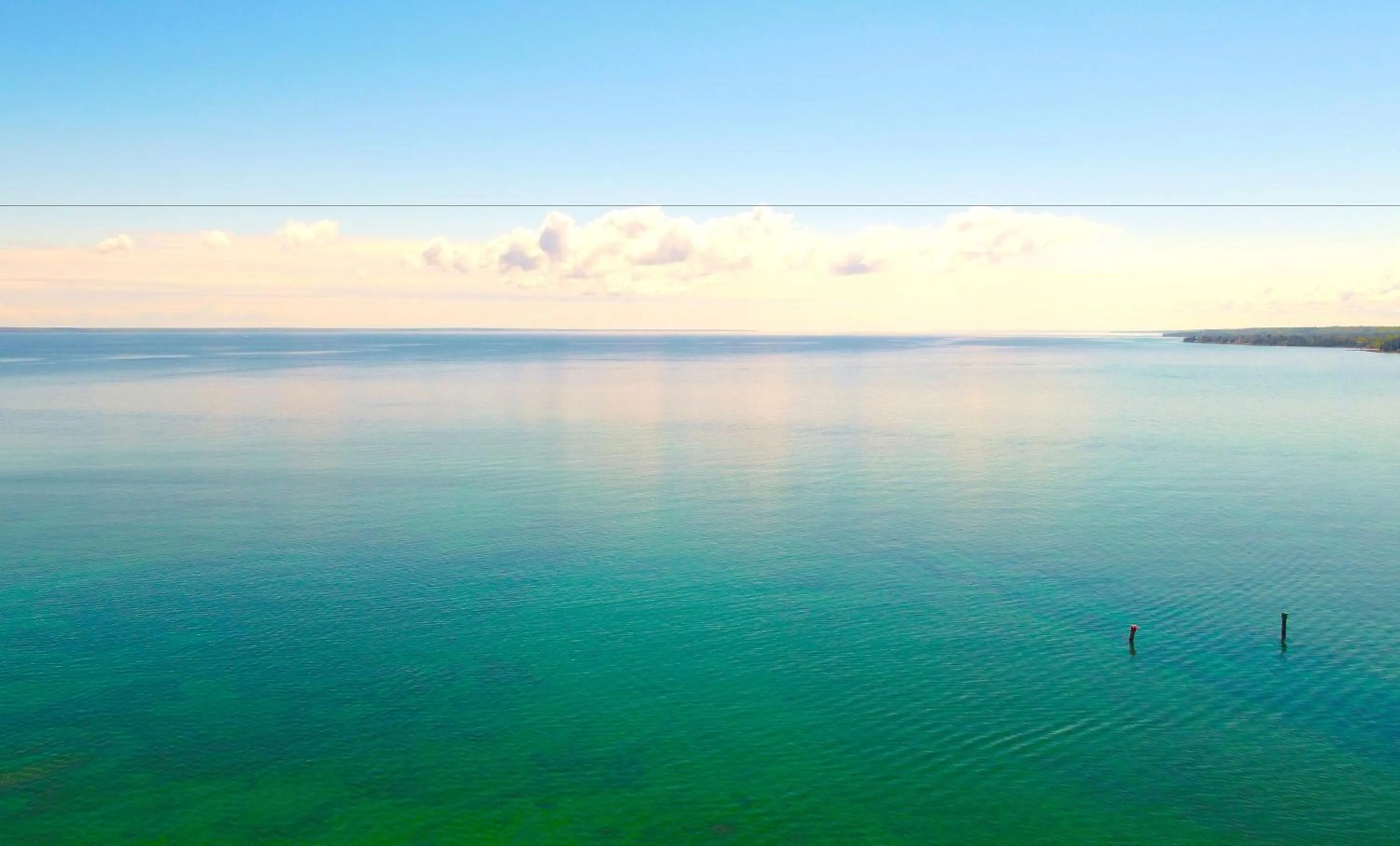 Days Inn by Wyndham Mackinaw City - Lakeview