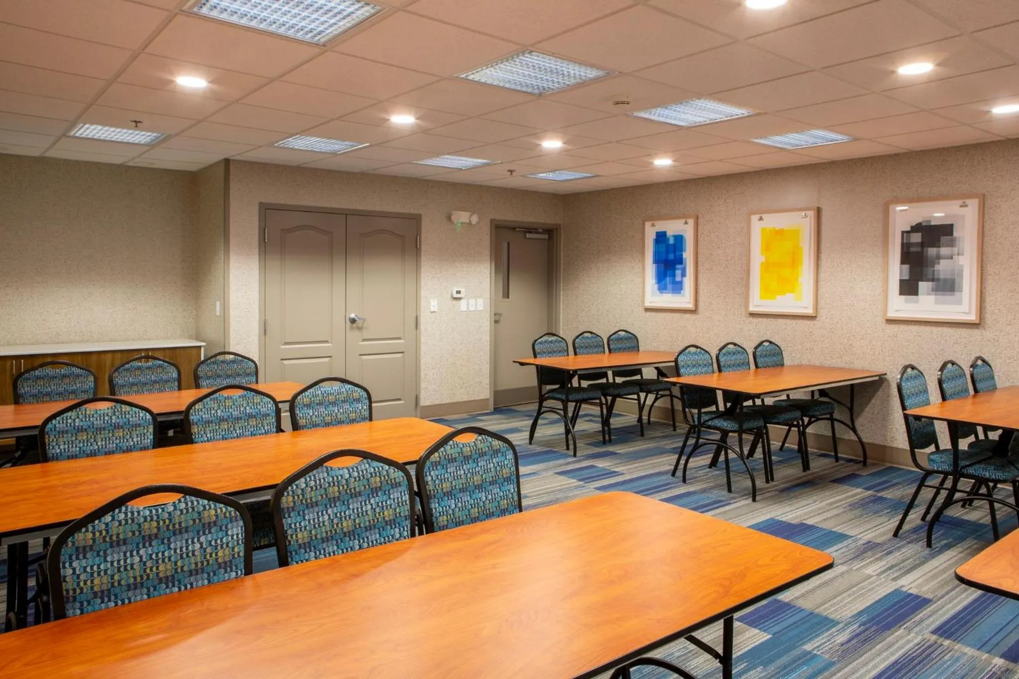 Meeting/conference room in Holiday Inn Express & Suites Sioux City-South by IHG