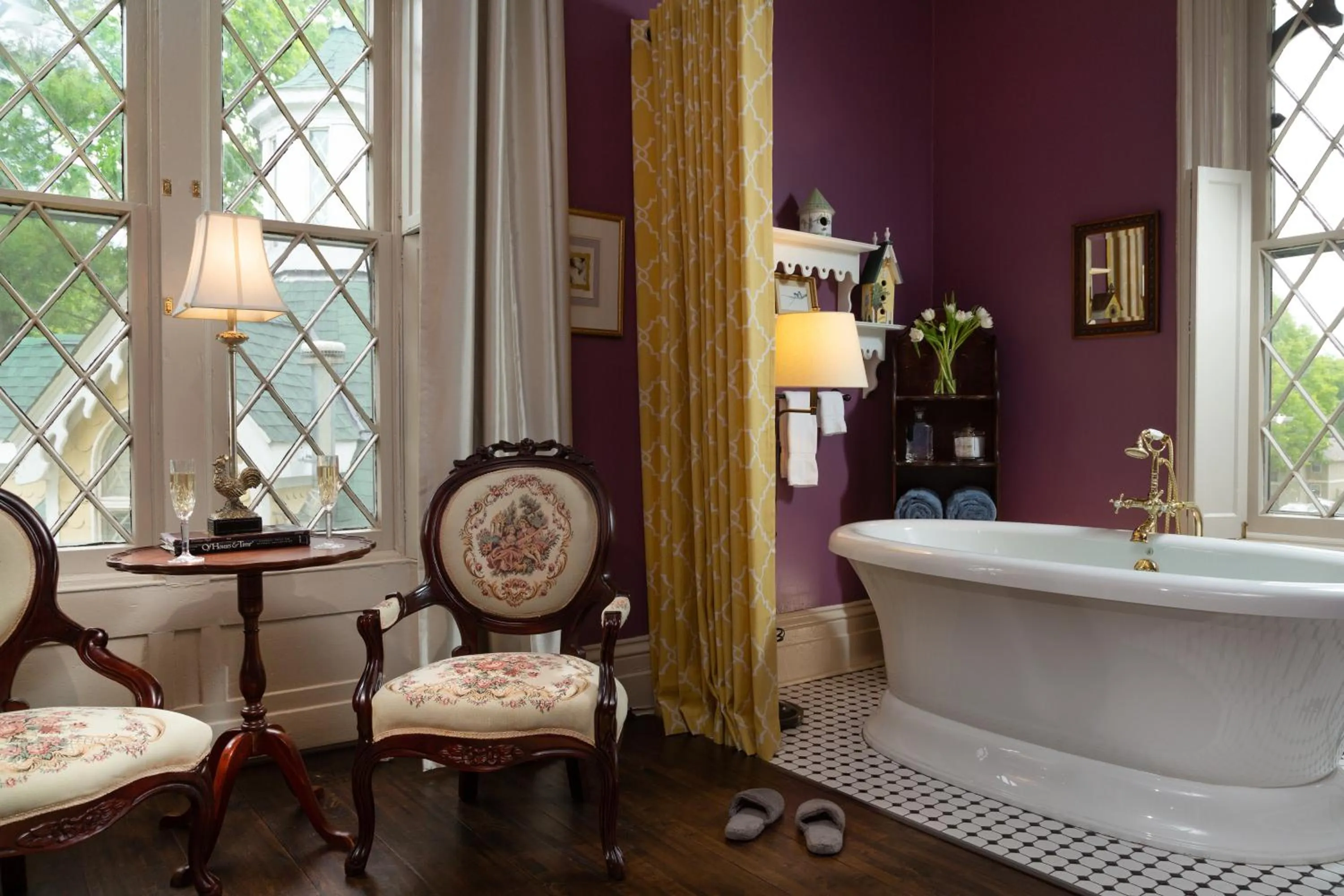 Bathroom in Inn at Woodhaven-In the Heart of the Bourbon Trail-Over 12 Distilleries Nearby