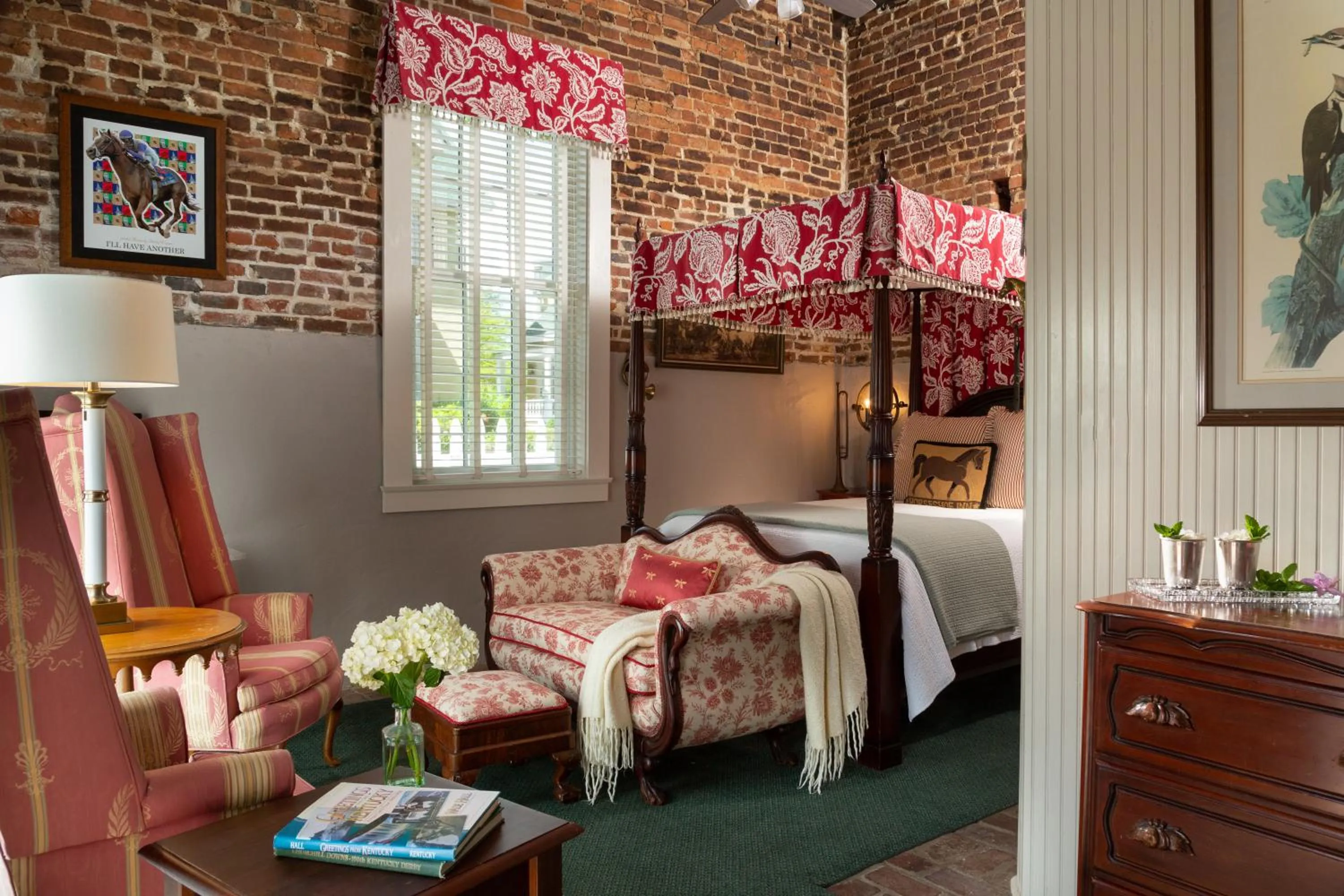 Deluxe Double Room in Inn at Woodhaven-In the Heart of the Bourbon Trail-Over 12 Distilleries Nearby