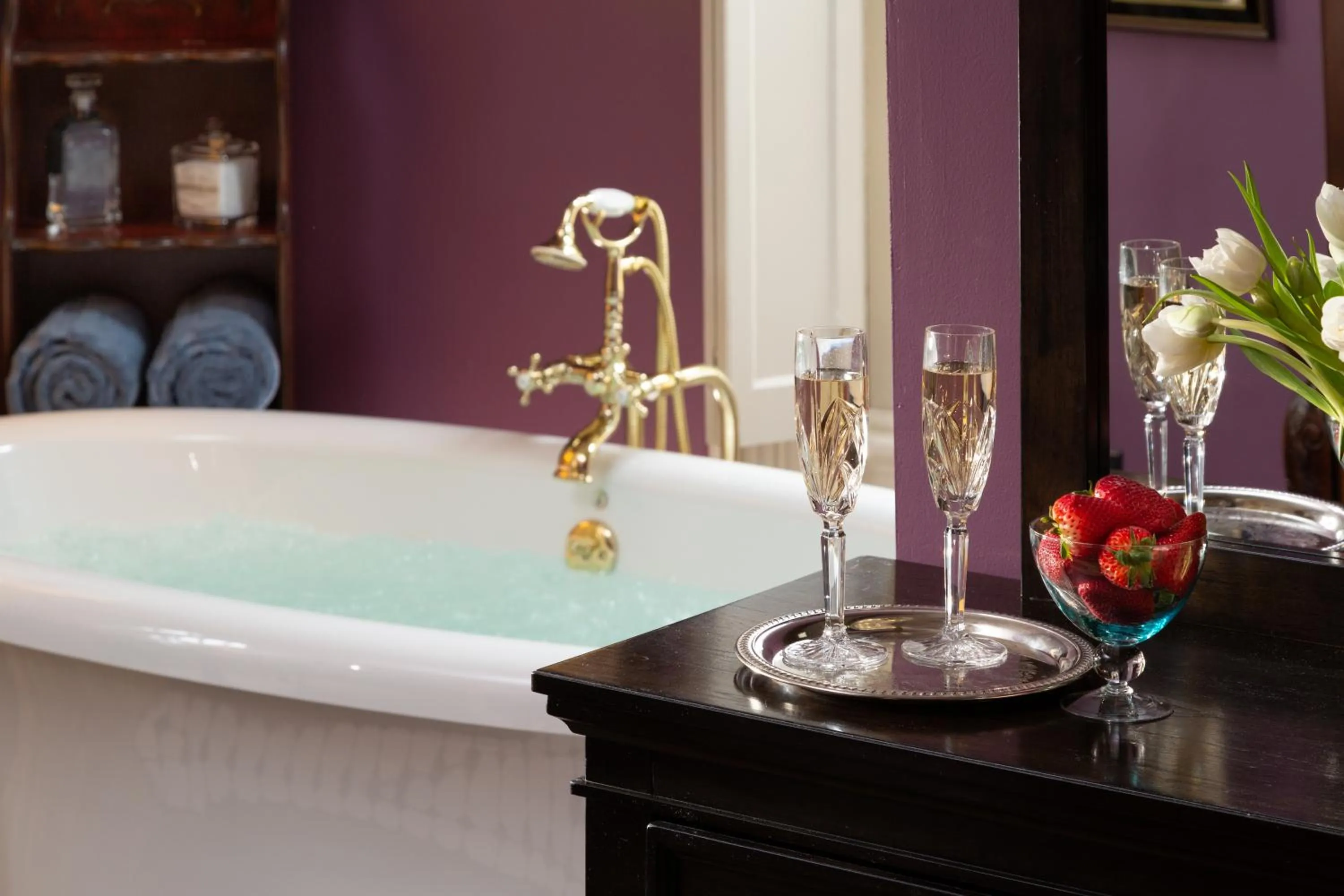 Bathroom in Inn at Woodhaven-In the Heart of the Bourbon Trail-Over 12 Distilleries Nearby