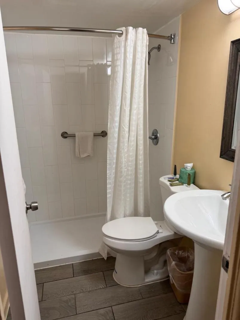 Bathroom in The Boards AC