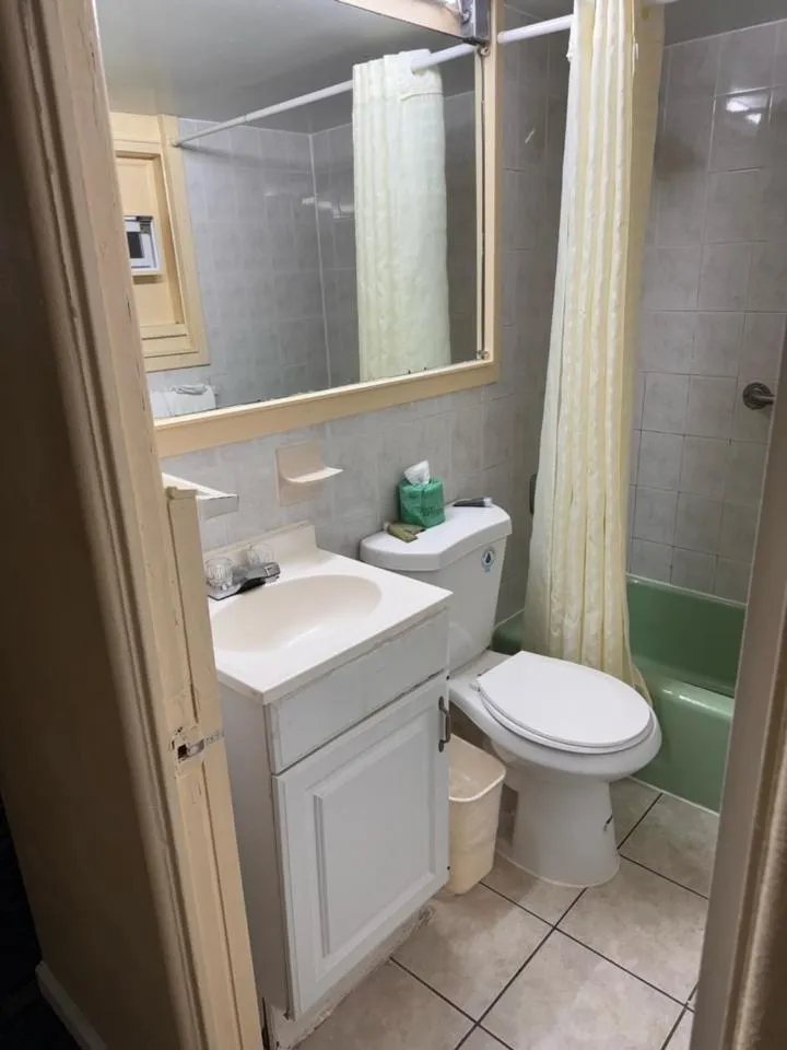 Bathroom in The Boards AC