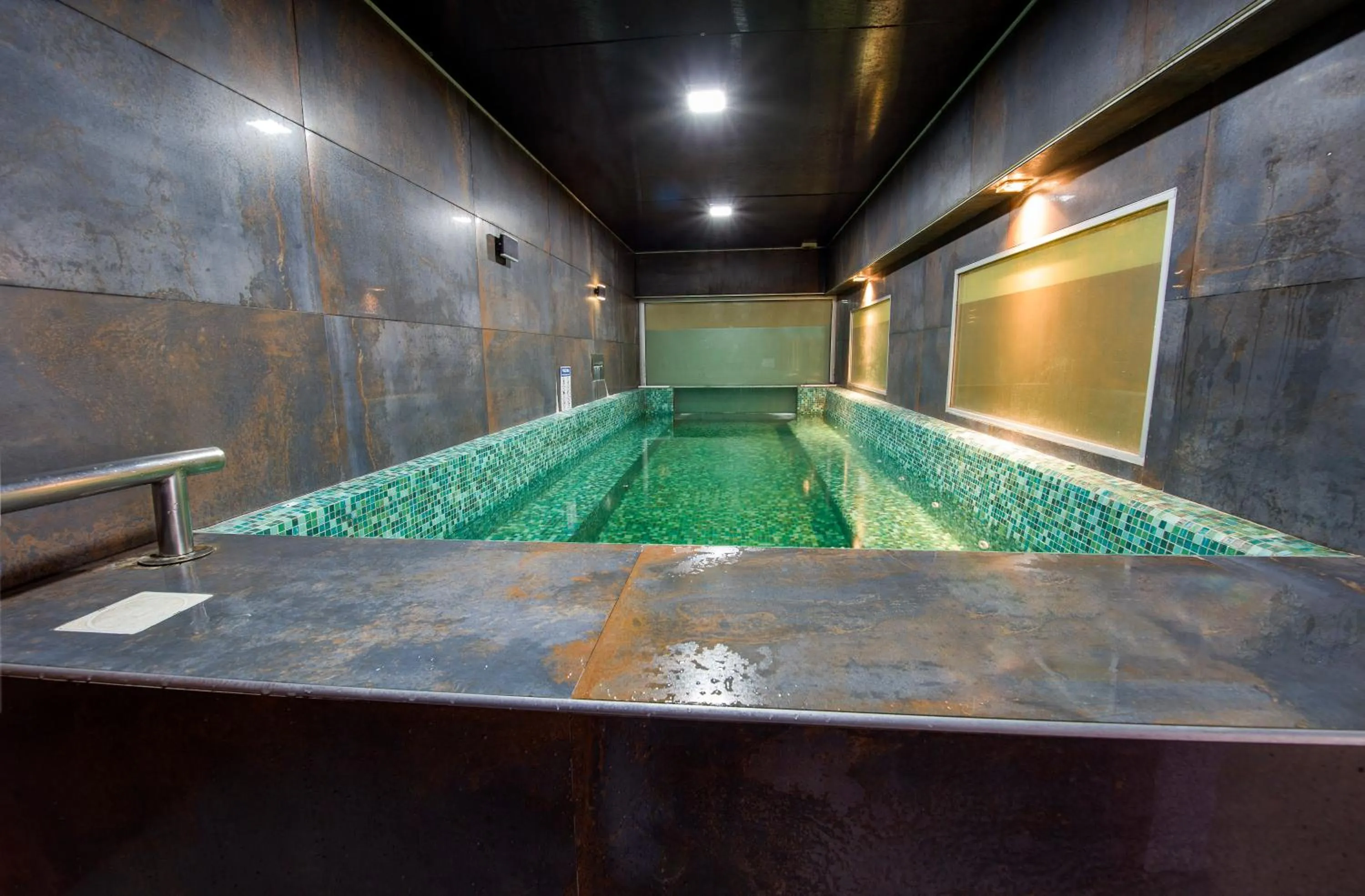 Swimming pool in Hotel Playa Brava