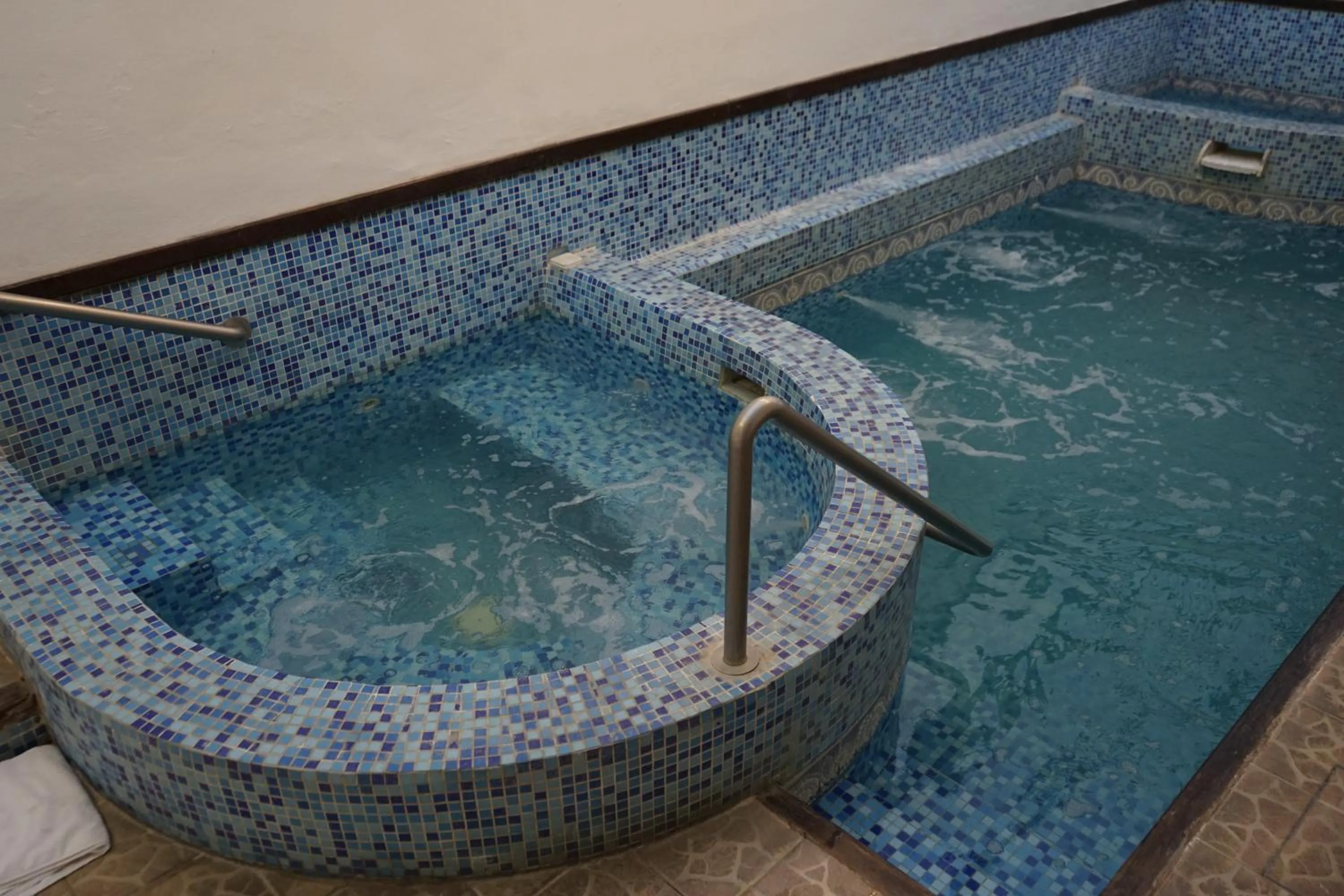 Hot Tub in Hotel Argentina