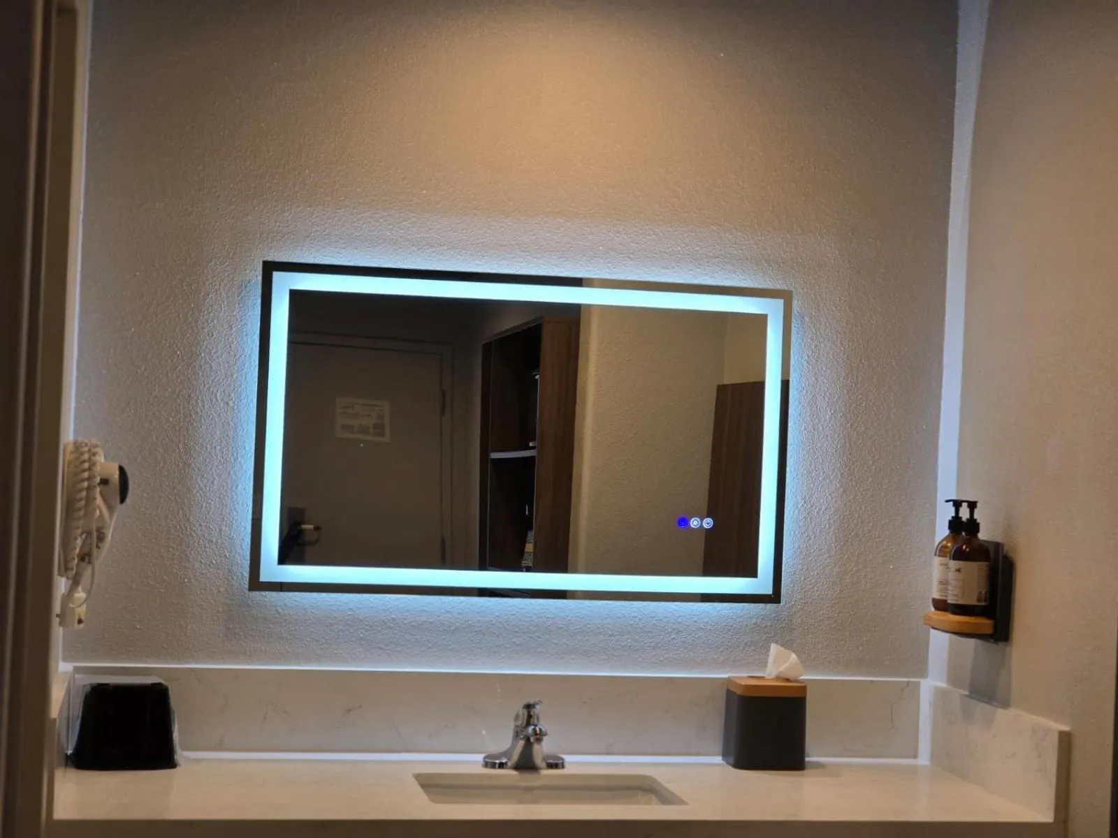 Bathroom in Hyland Inn near Legoland