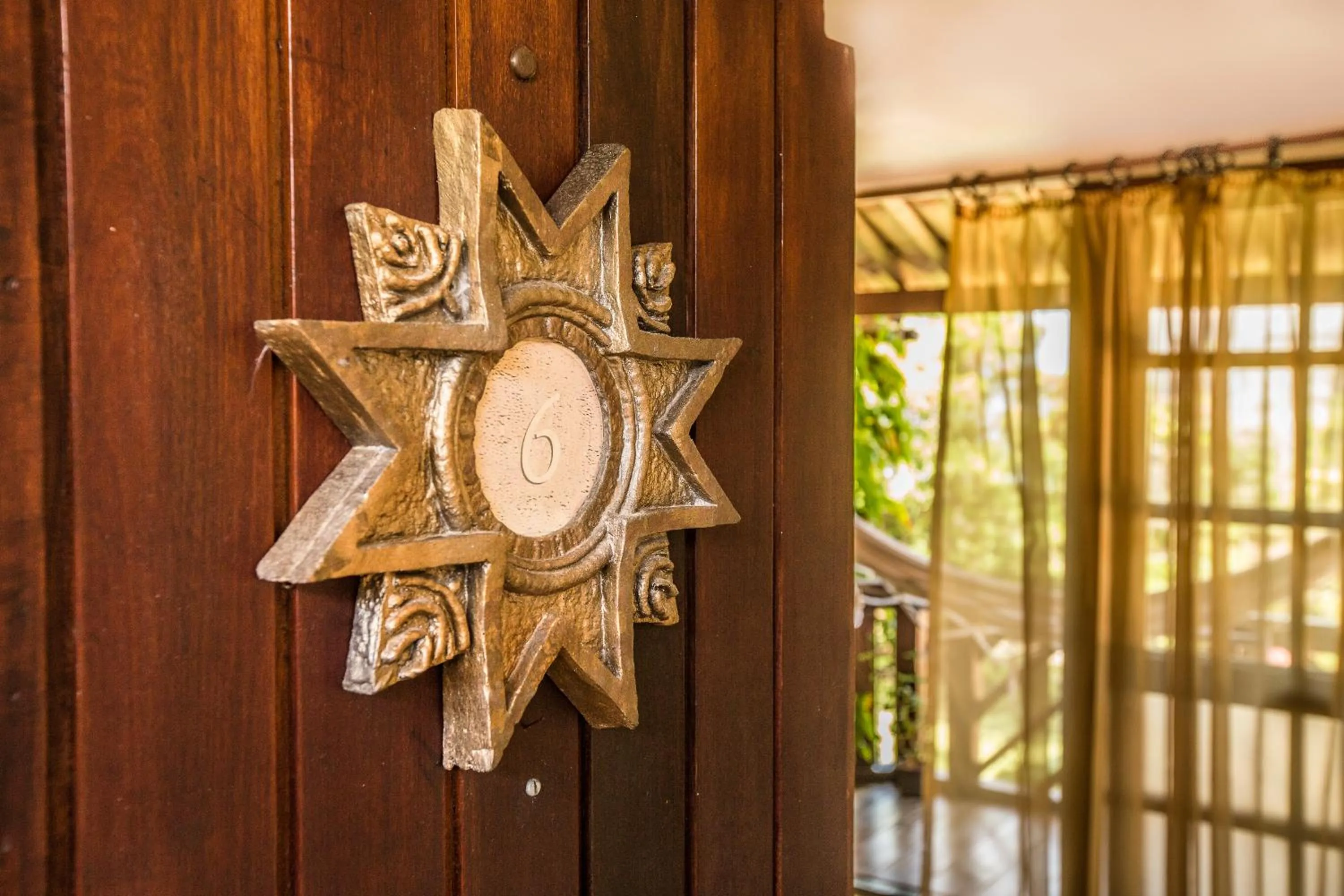 Logo/Certificate/Sign in Pousada Dos Artistas