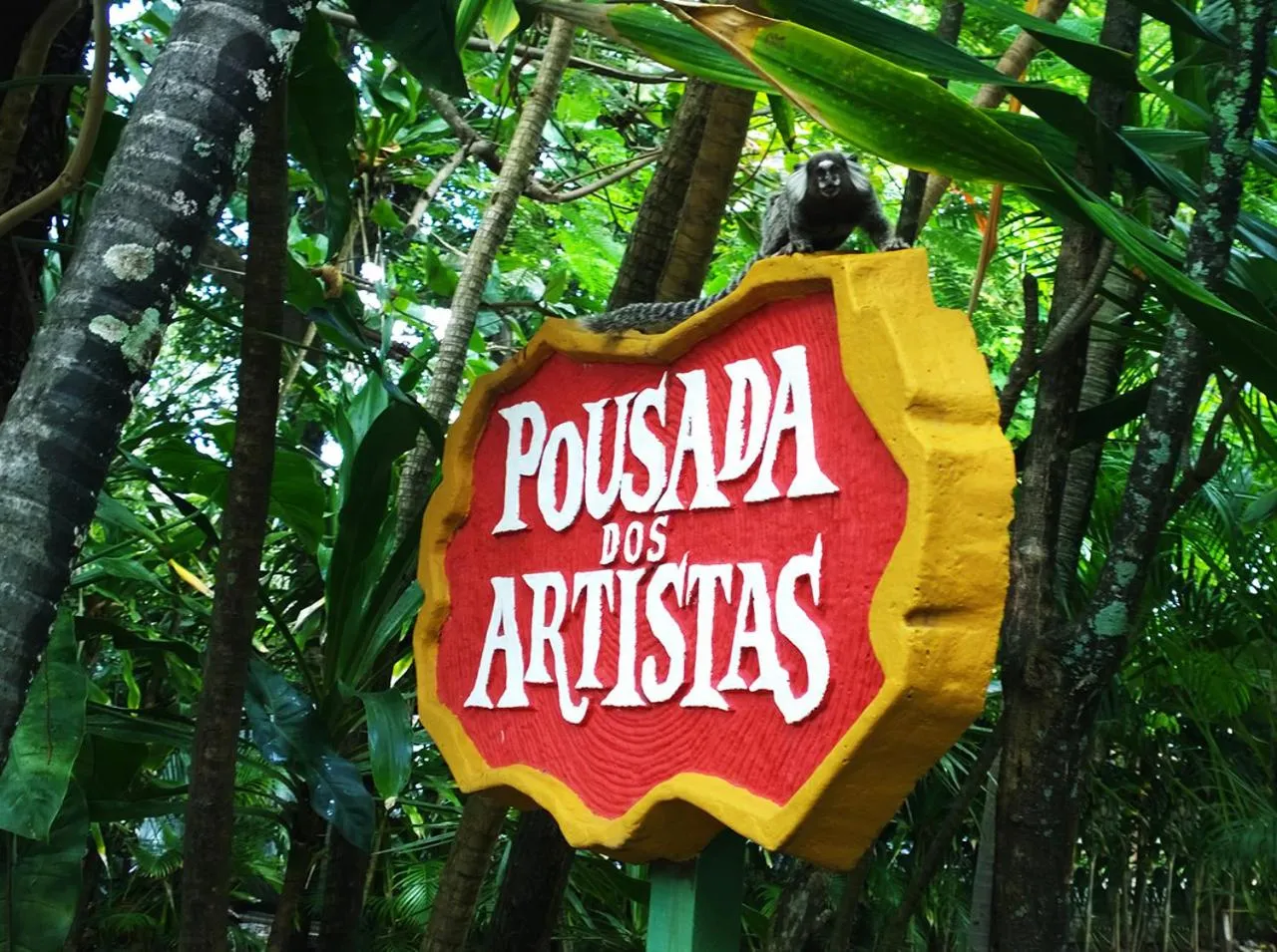 Property logo or sign in Pousada Dos Artistas