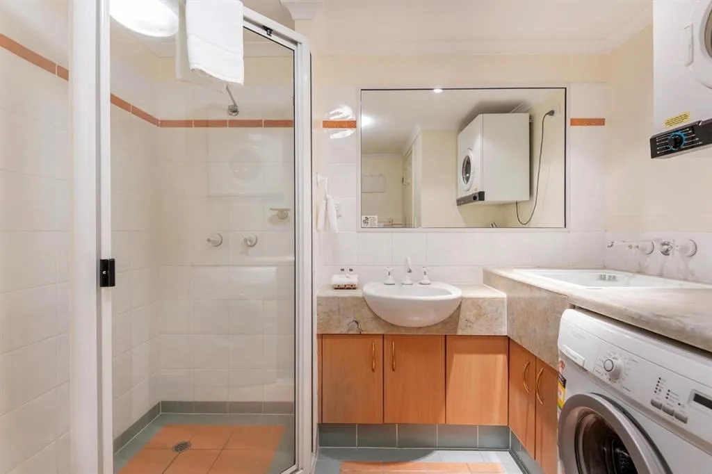 Shower in Mid City Luxury Suites