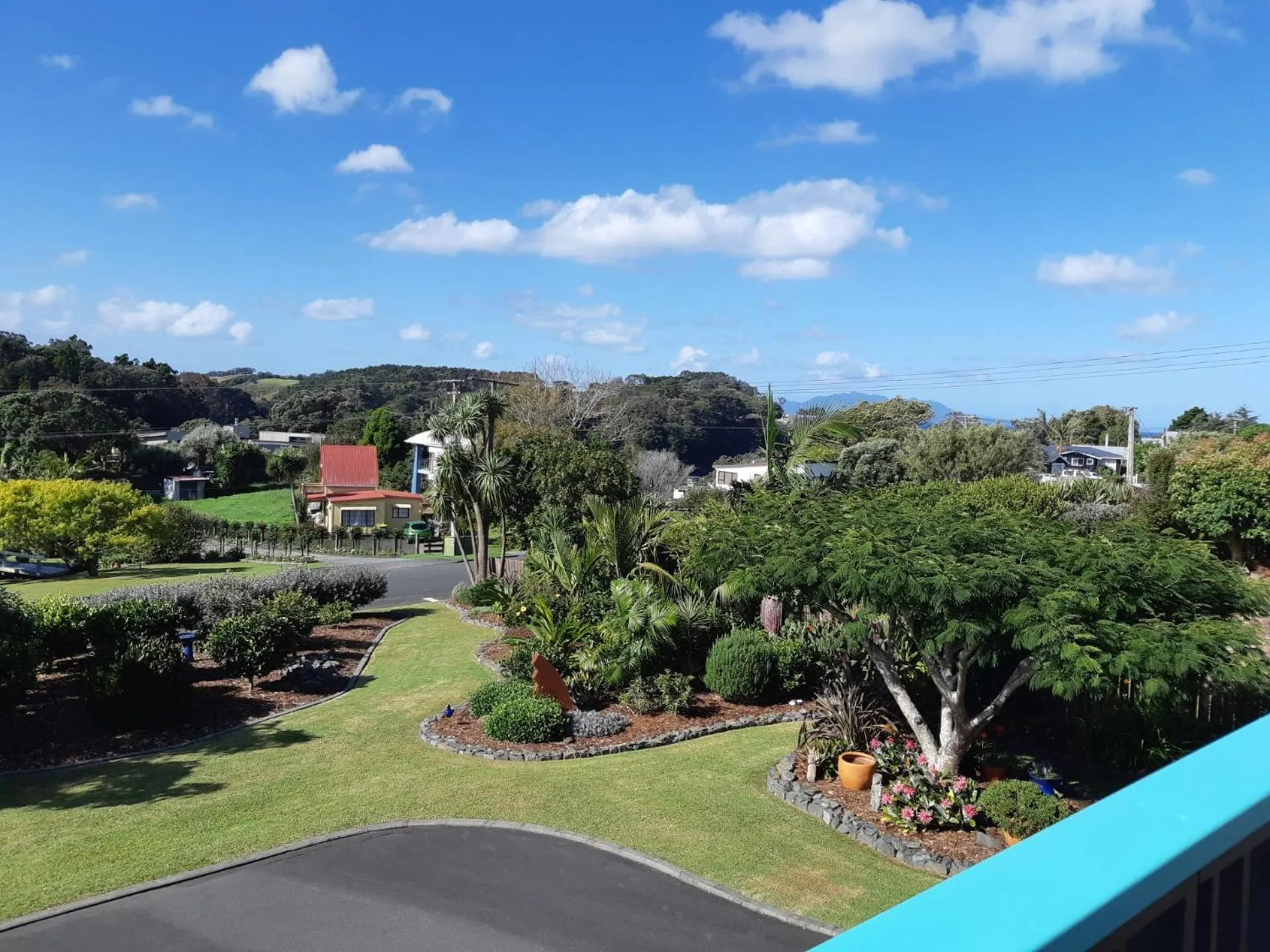 Garden view in Leigh Panorama B&B