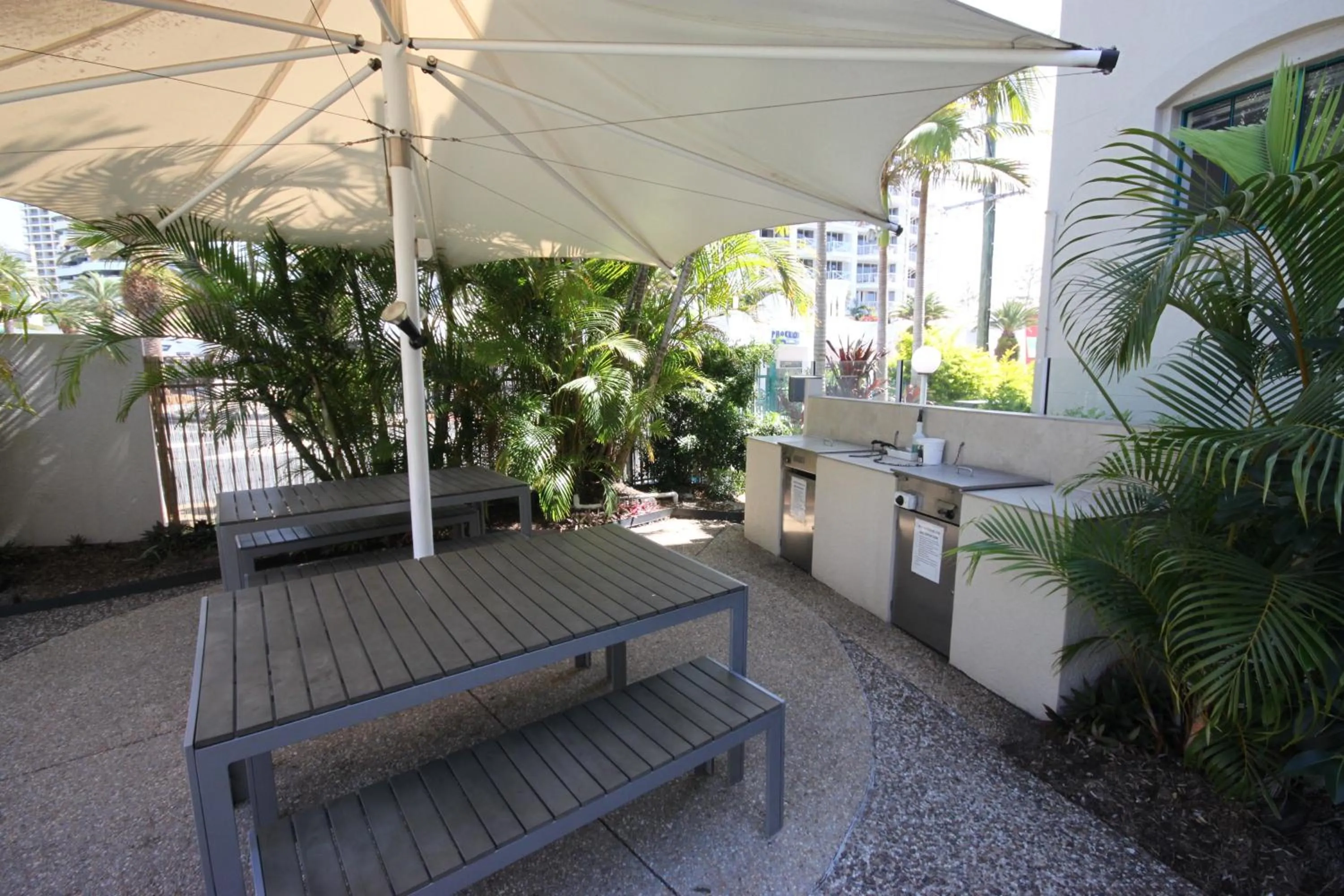 Facade/entrance in Aruba Beach Resort